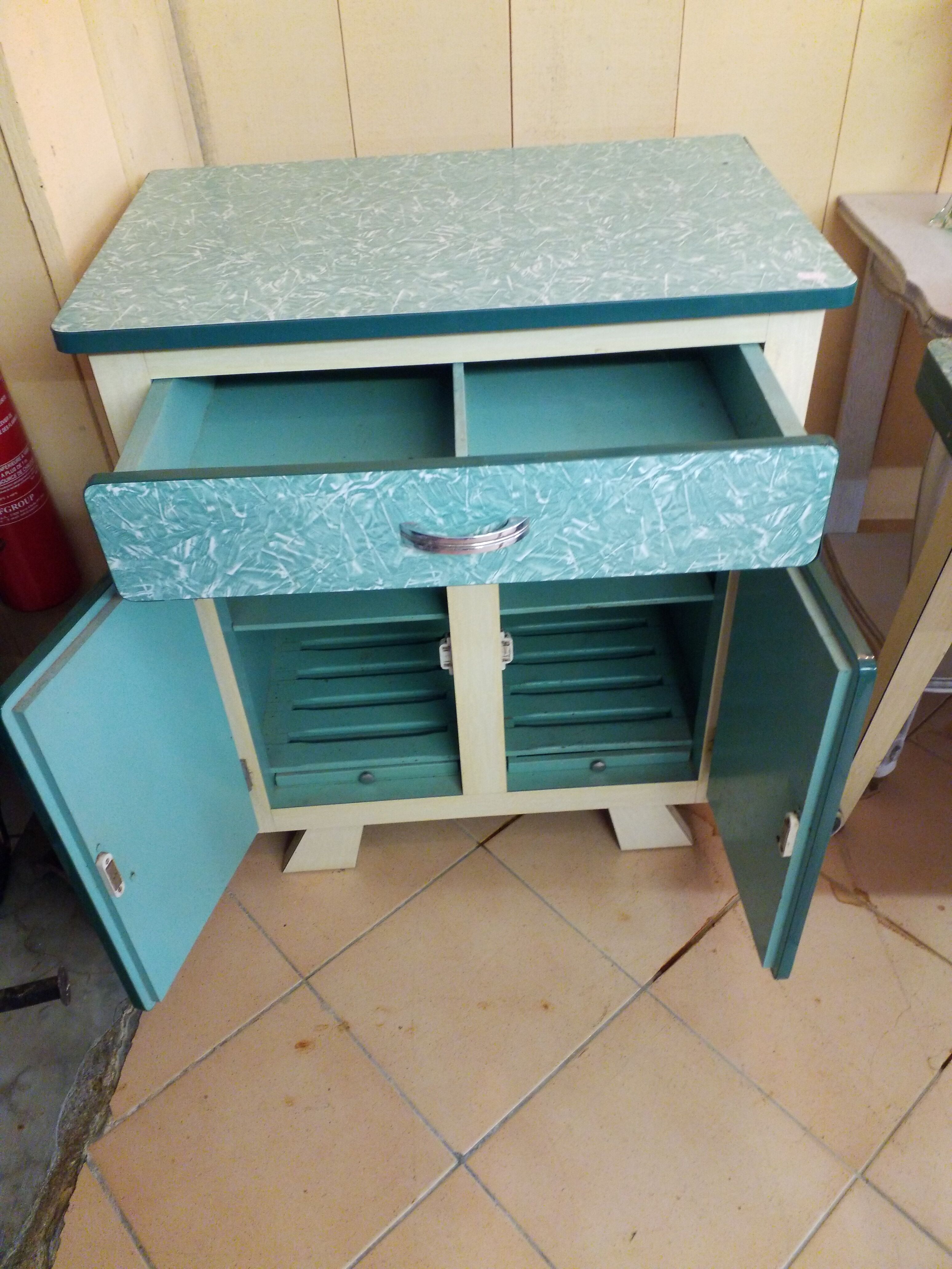Meuble en formica