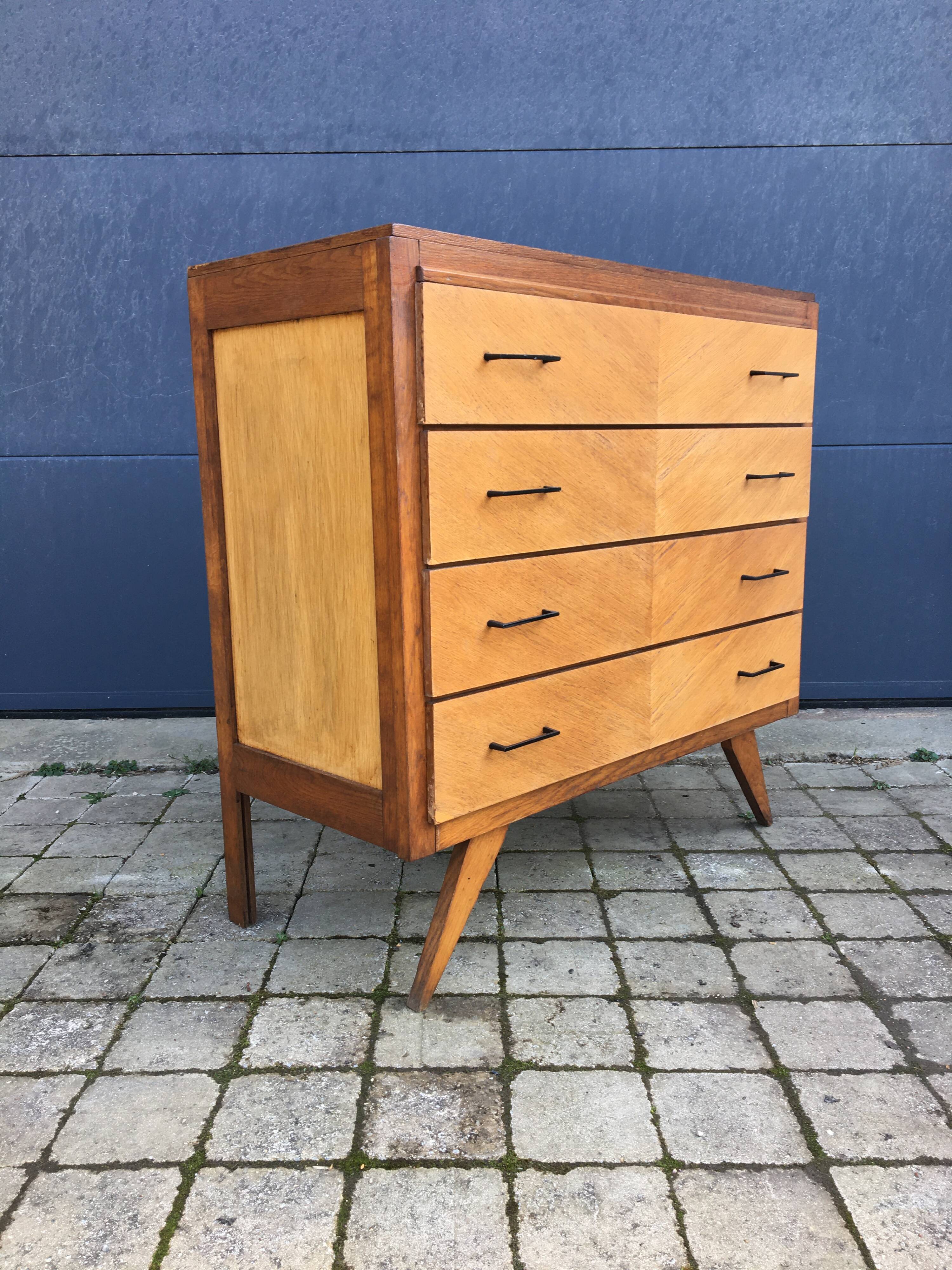 Commode vintage