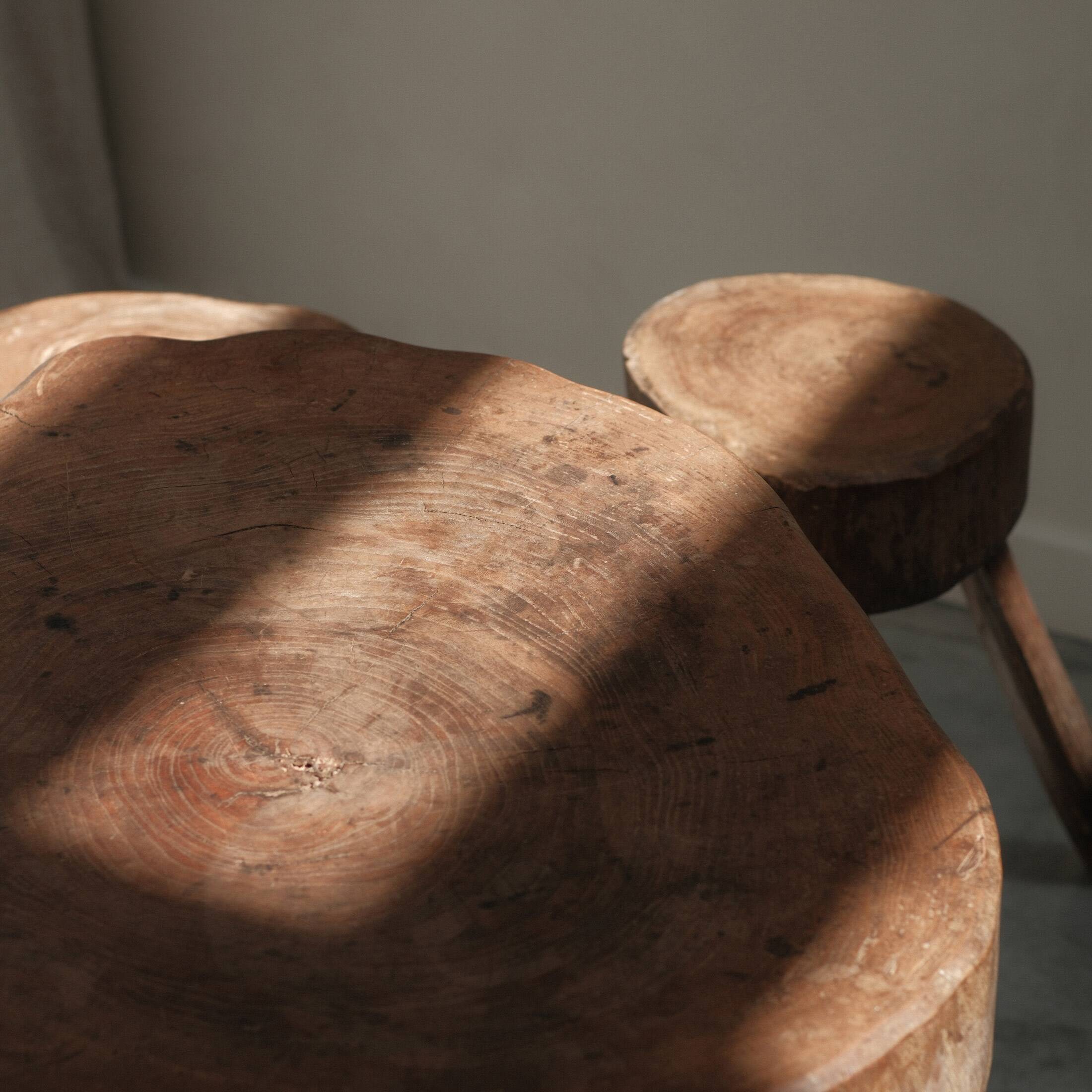 Brutalist coffee table with stools
