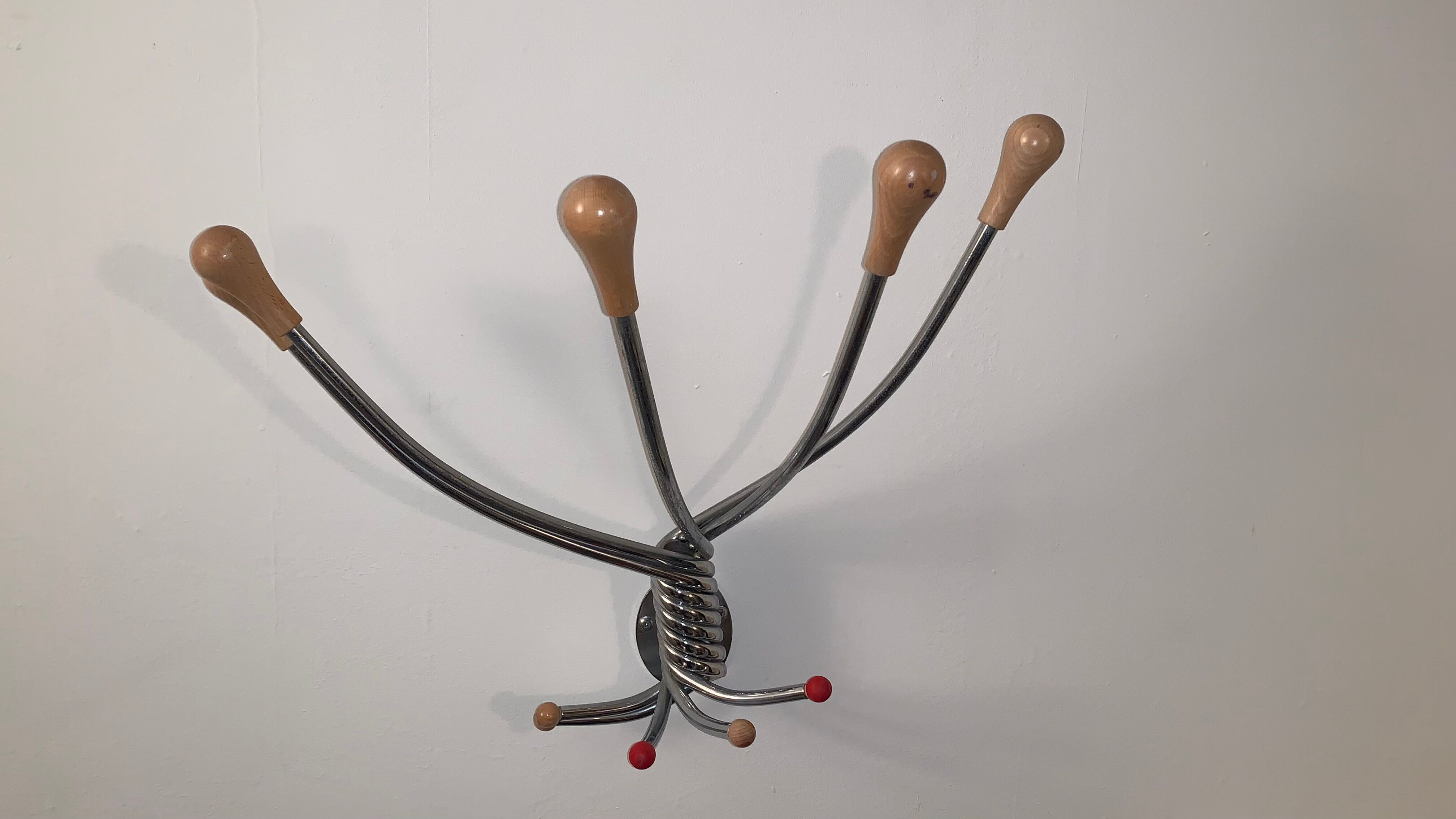 Vintage Wall mount ‘Octopus’ metal and wood swivel coat rack