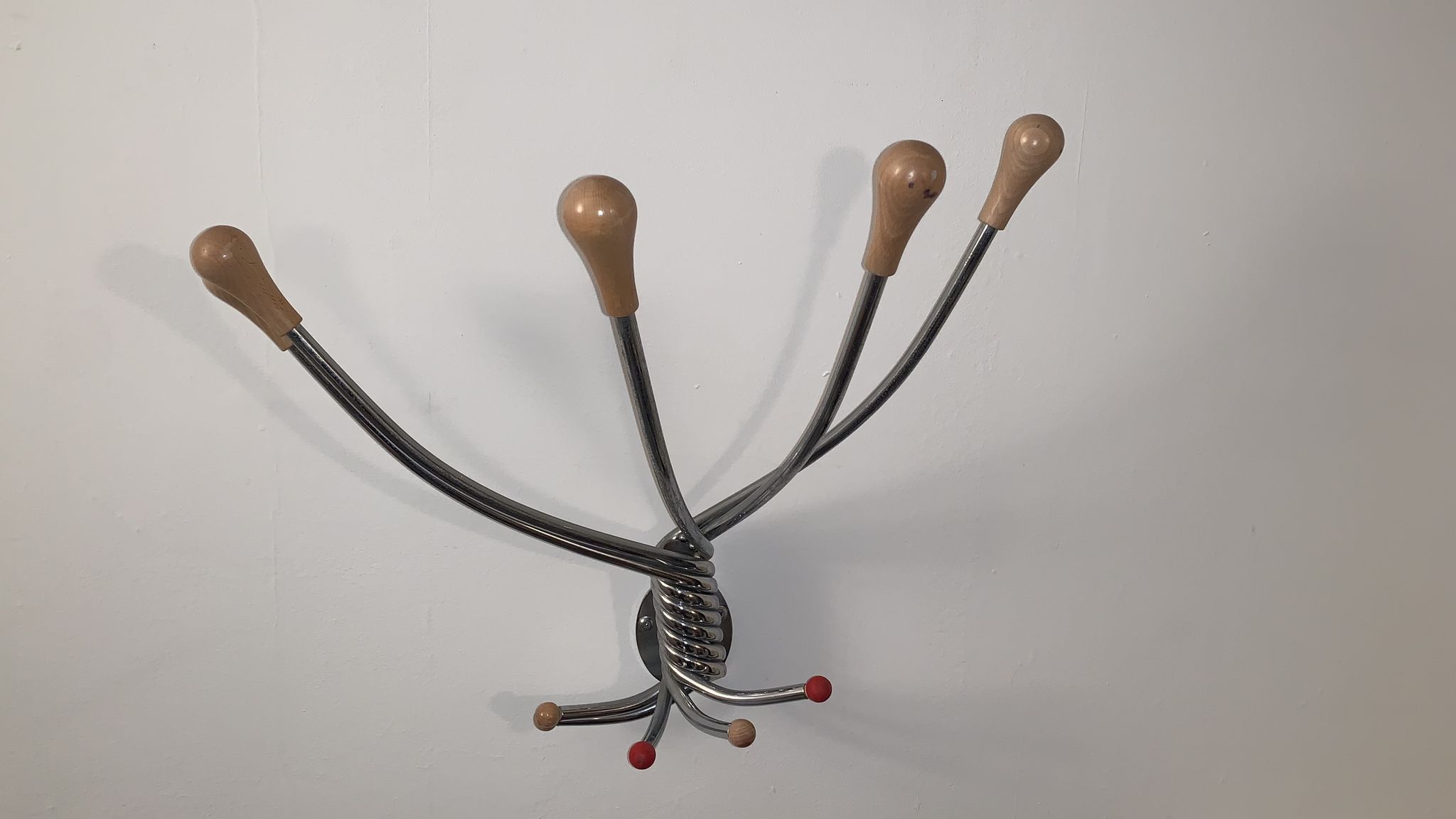 Vintage Wall mount ‘Octopus’ metal and wood swivel coat rack