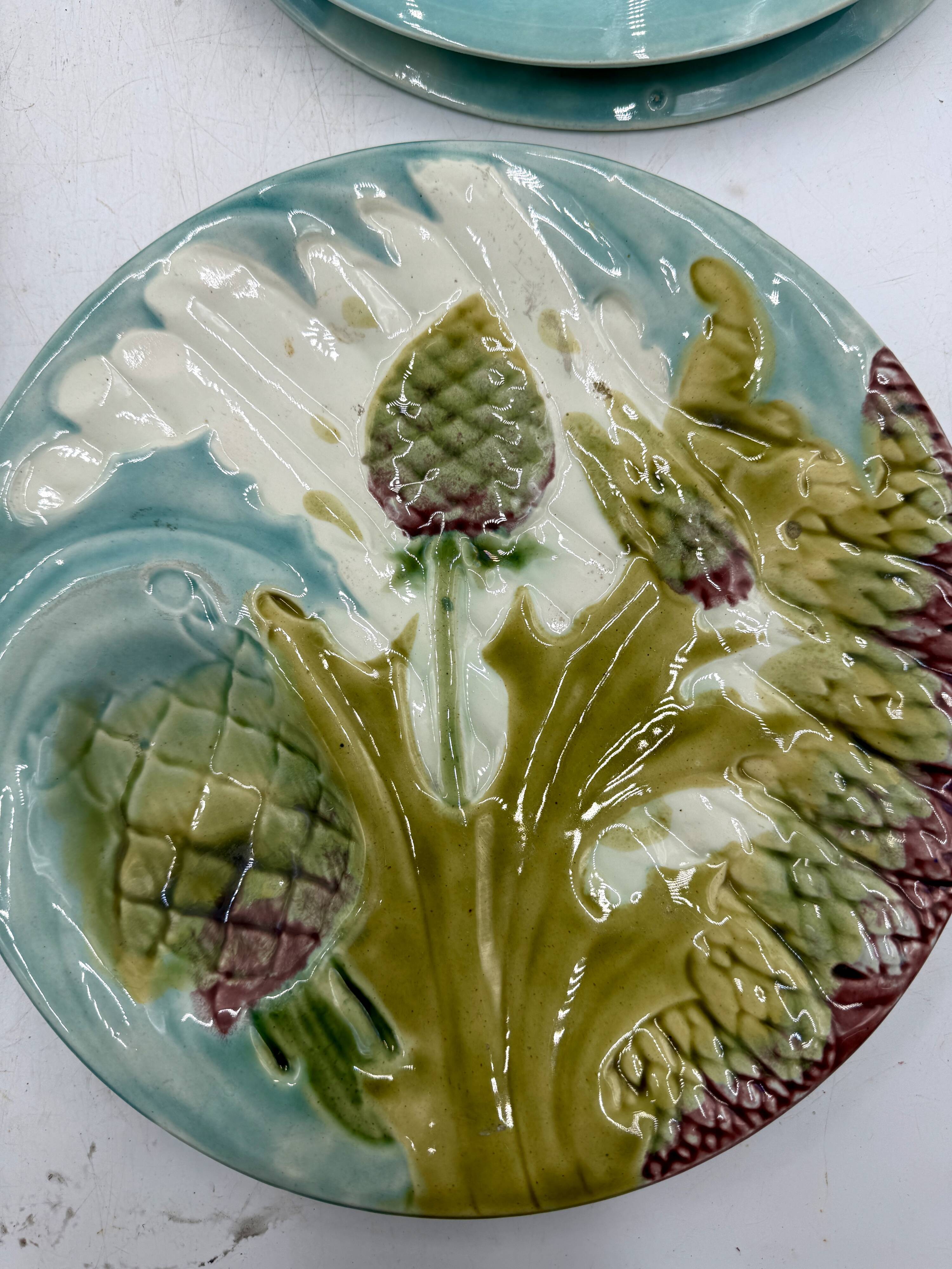 6 19th century plates in Luneville barbotine, asparagus or artichoke