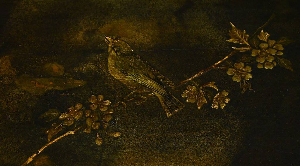 Lacquered Wood Tea Table with Asian Decor – Late 19th Century