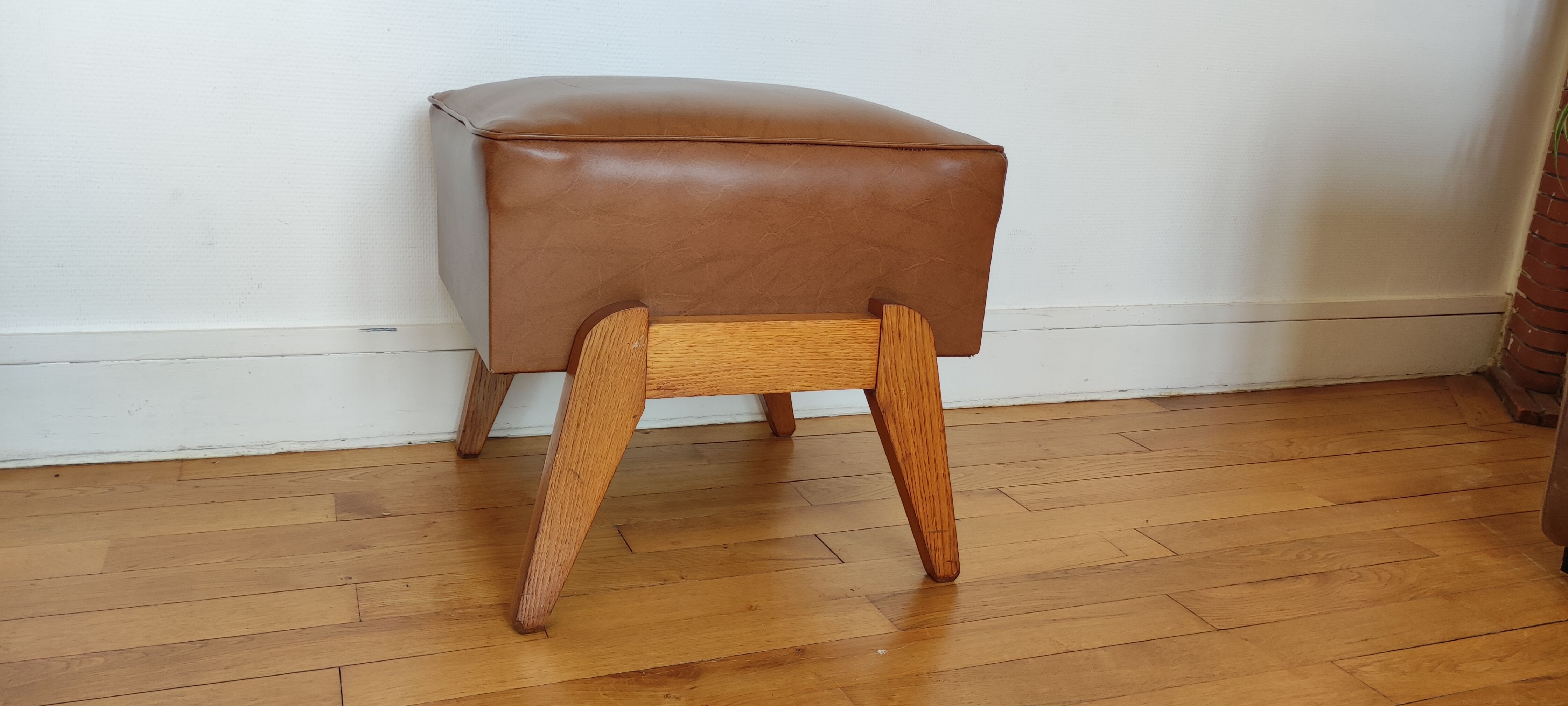 Imitation leather stool vintage pouf