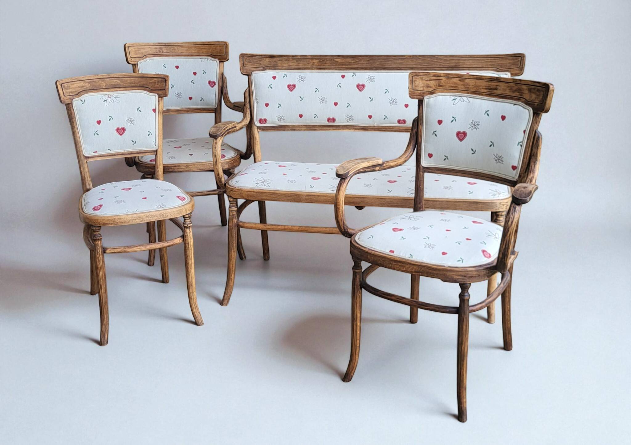 Mundus Vienna Austria Bentwood Living Room