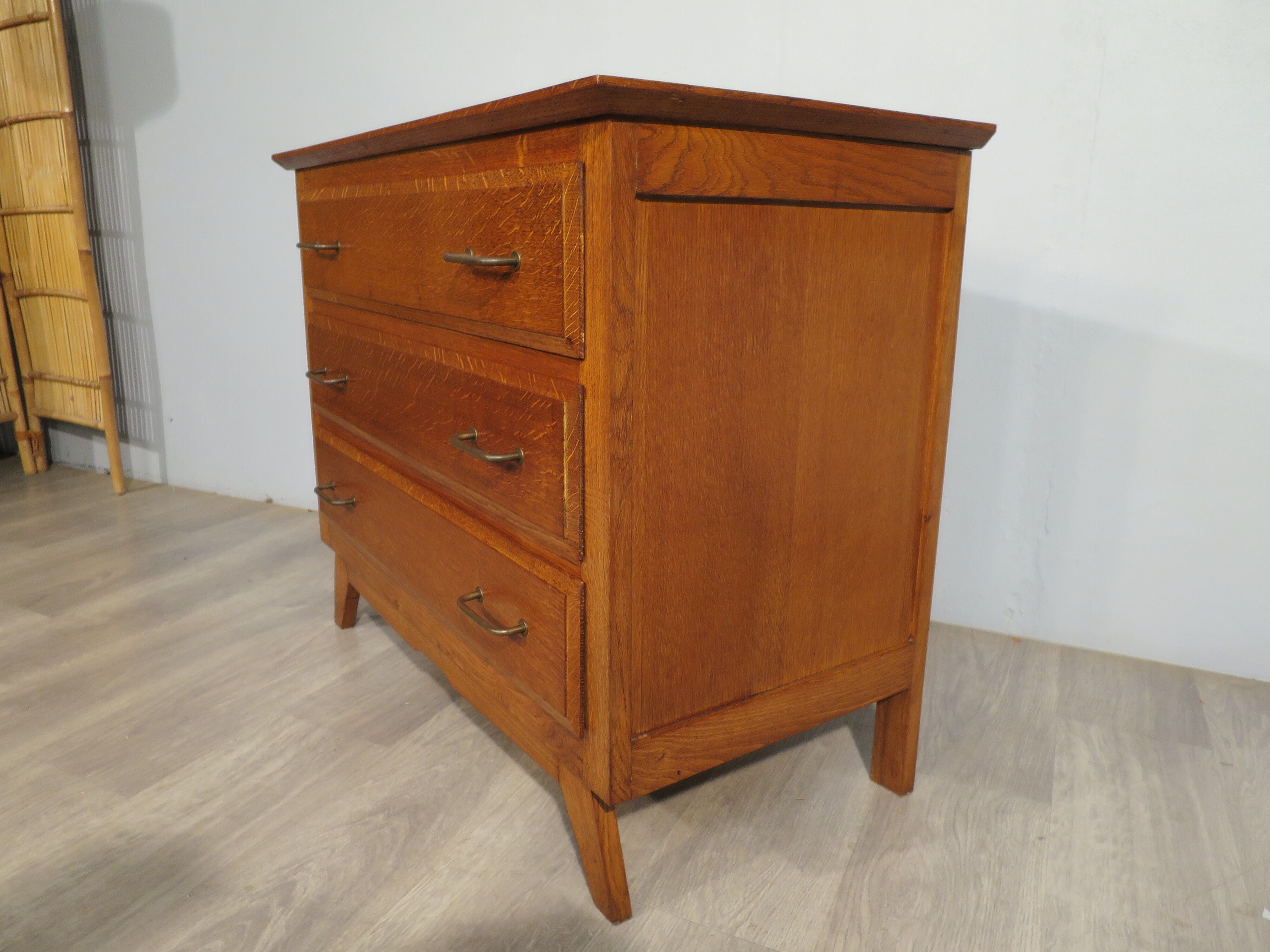 Oak dresser 70