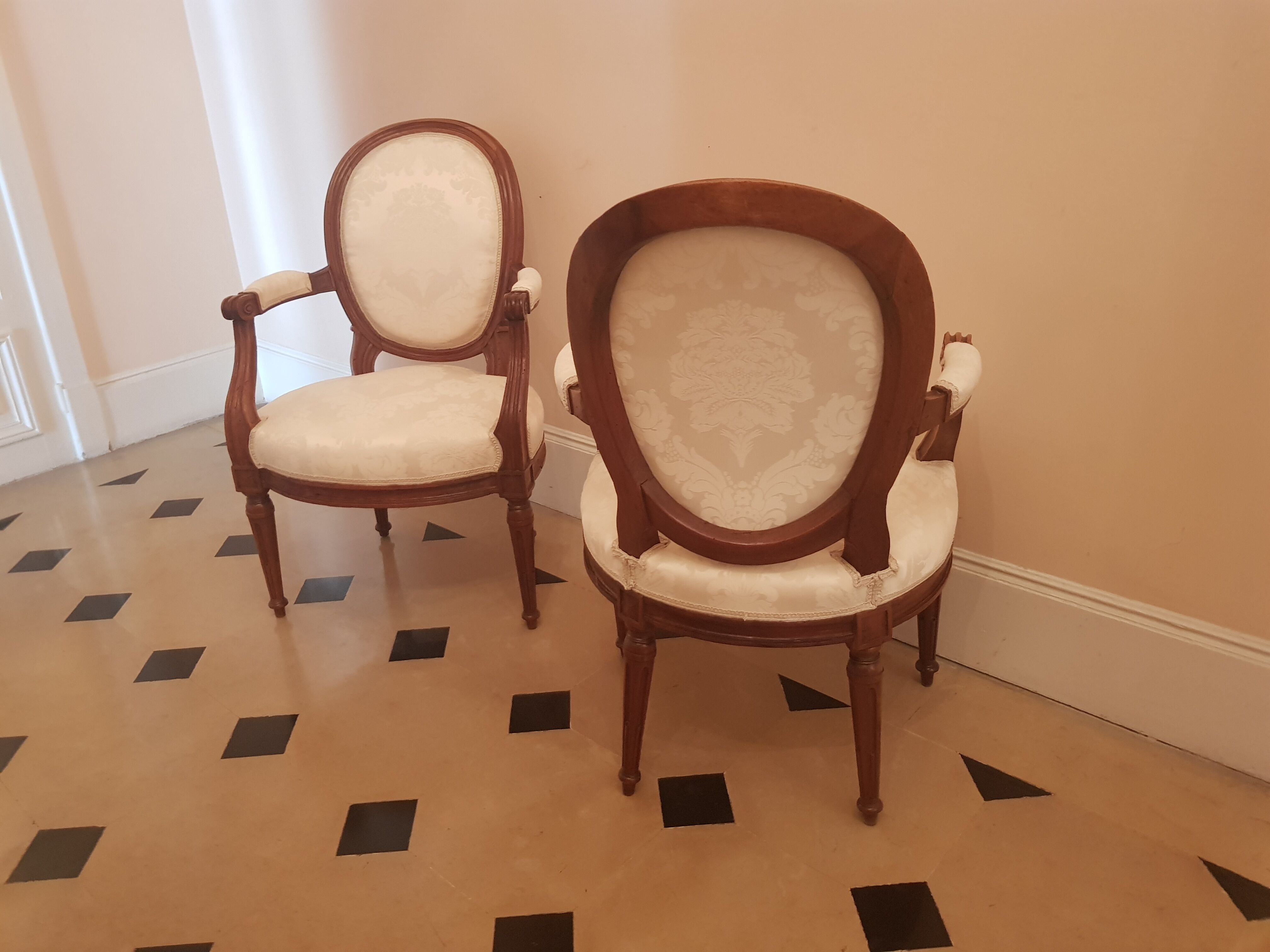 Pair of louis XVI armchairs around 1780