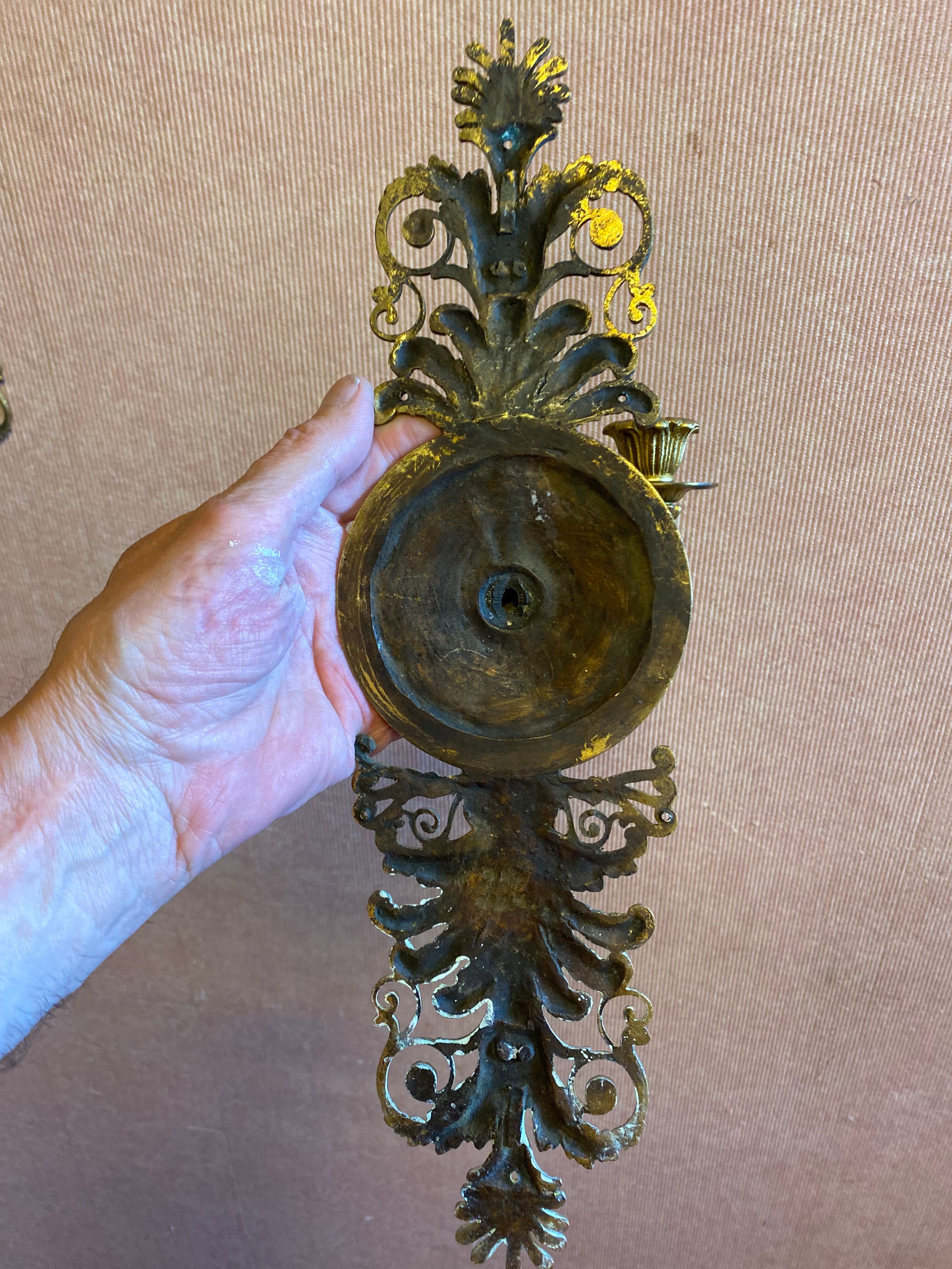 Pair of gilded bronze sconces, 2 burners, Restoration style.