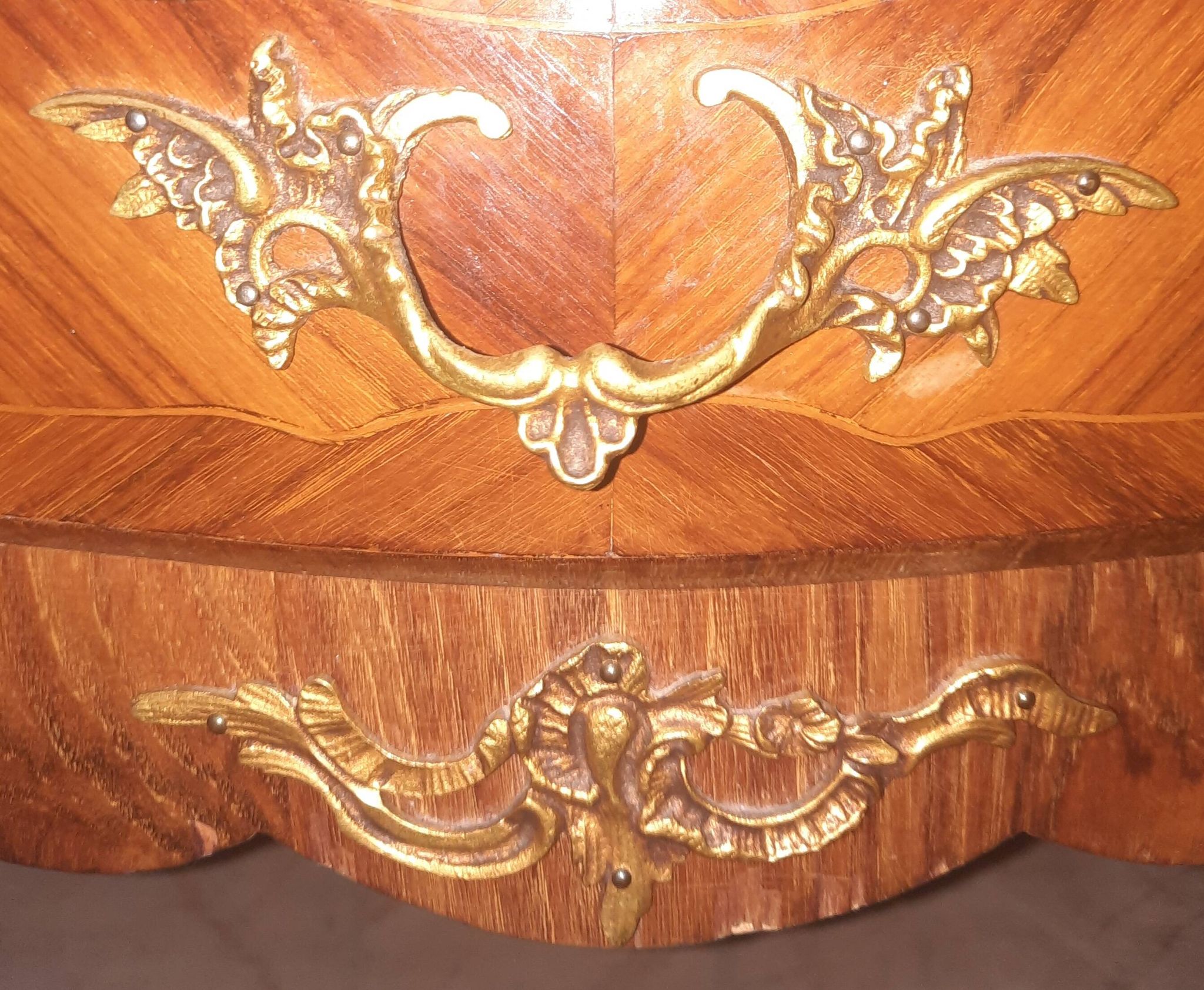 Paire de semainier style Louis XV en maquetterie