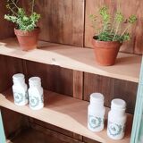 Old showcase