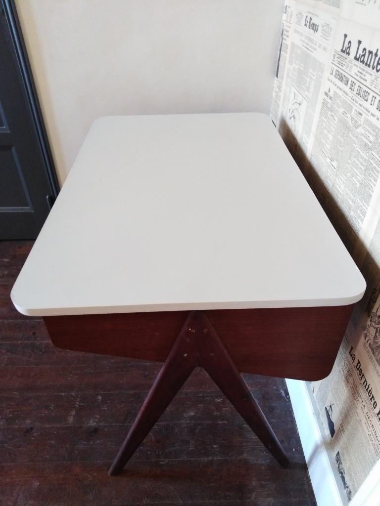 Vintage desk feet compass