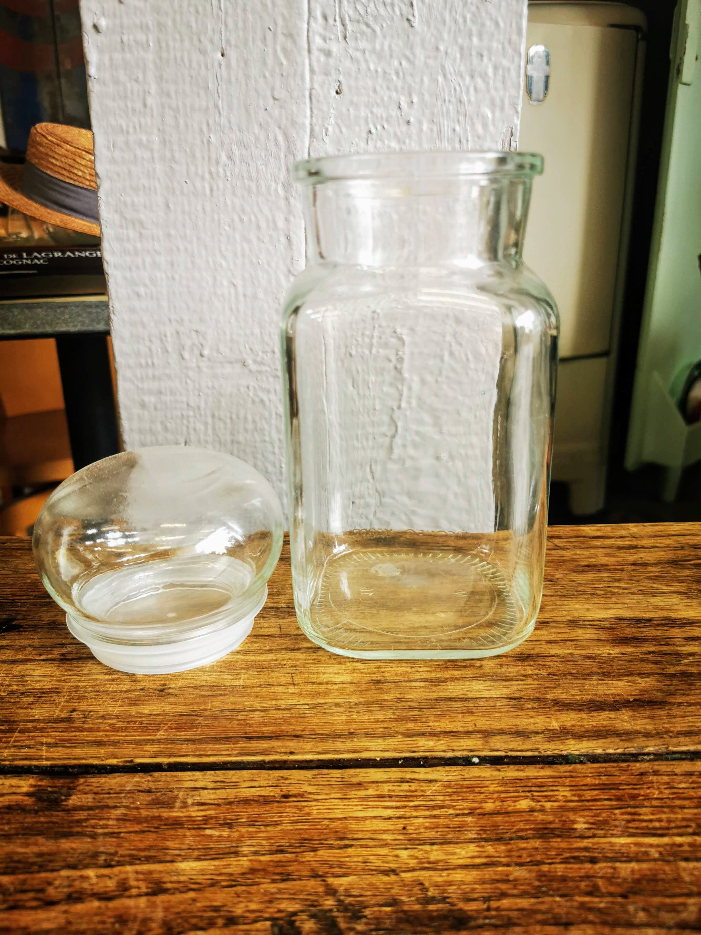 Transparent jar