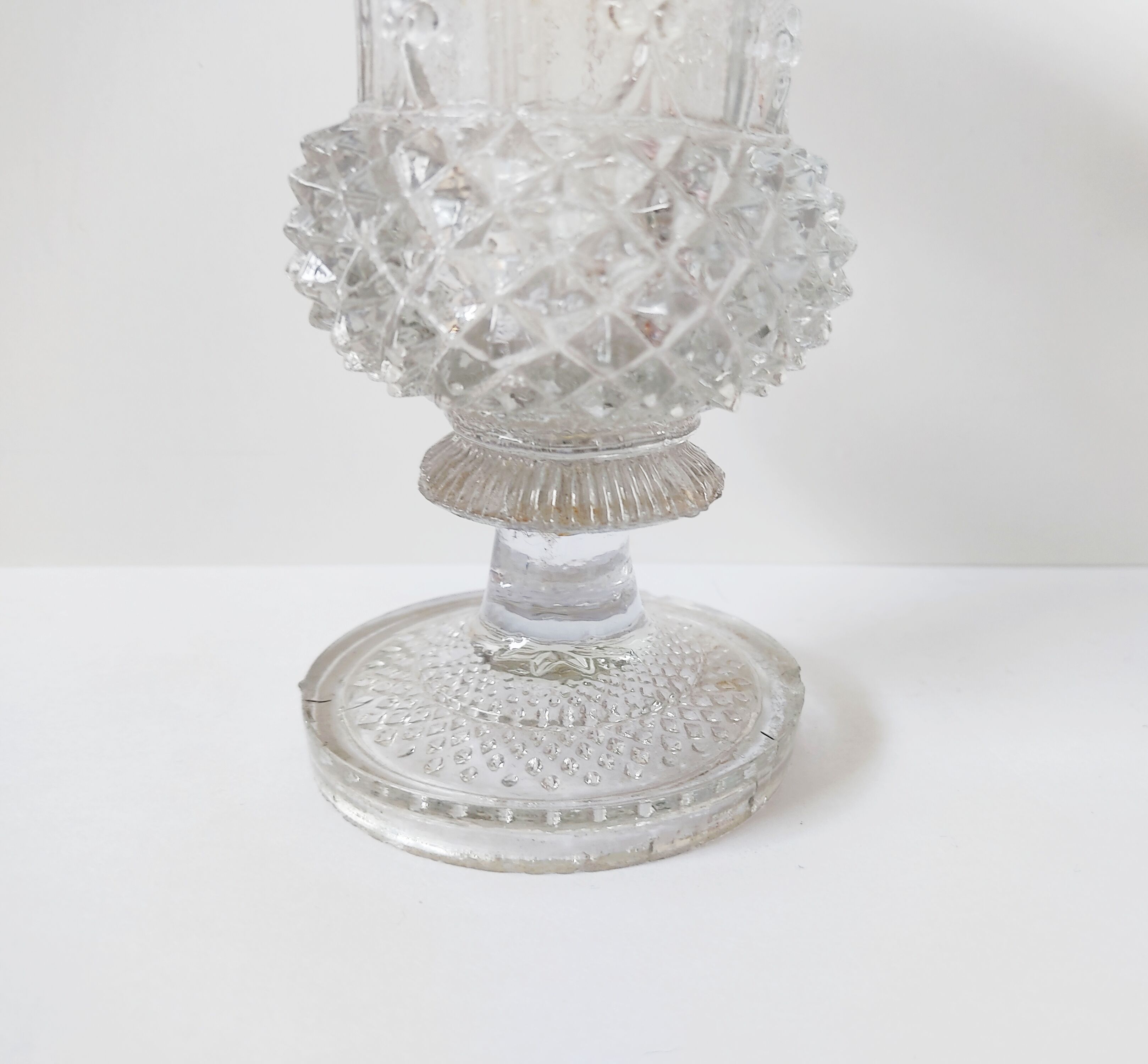 Glass vase shaped Medici