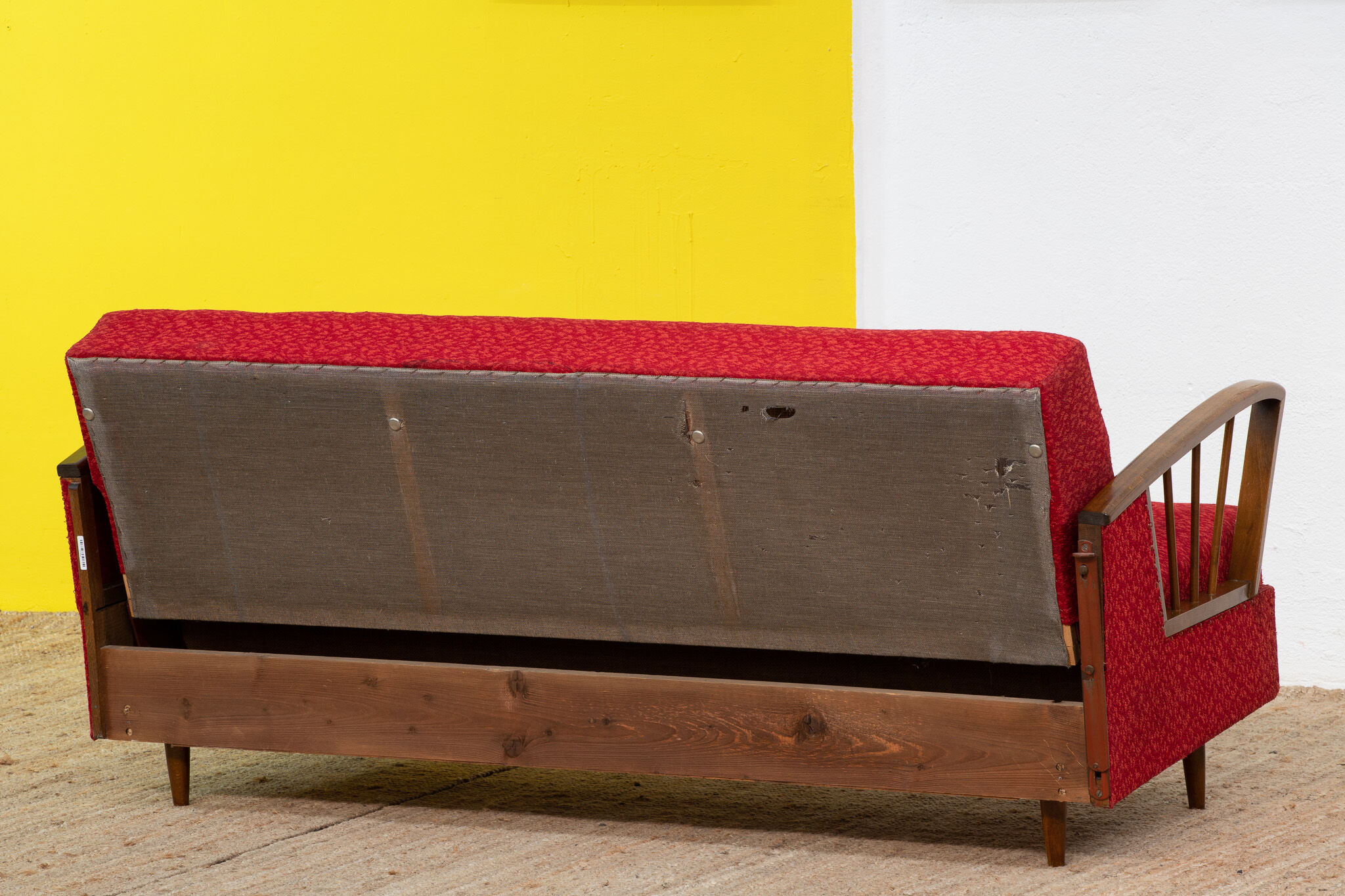 Scandinavian sofa 165 cm