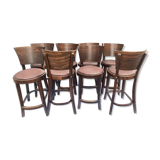 Mid-high chairs