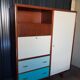 Armoire vintage en bois rouge style scandinave