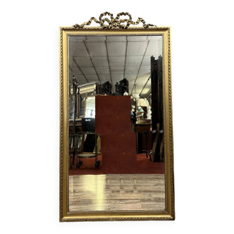 Superb Large Louis XVI style mirror in wood and gilded stucco