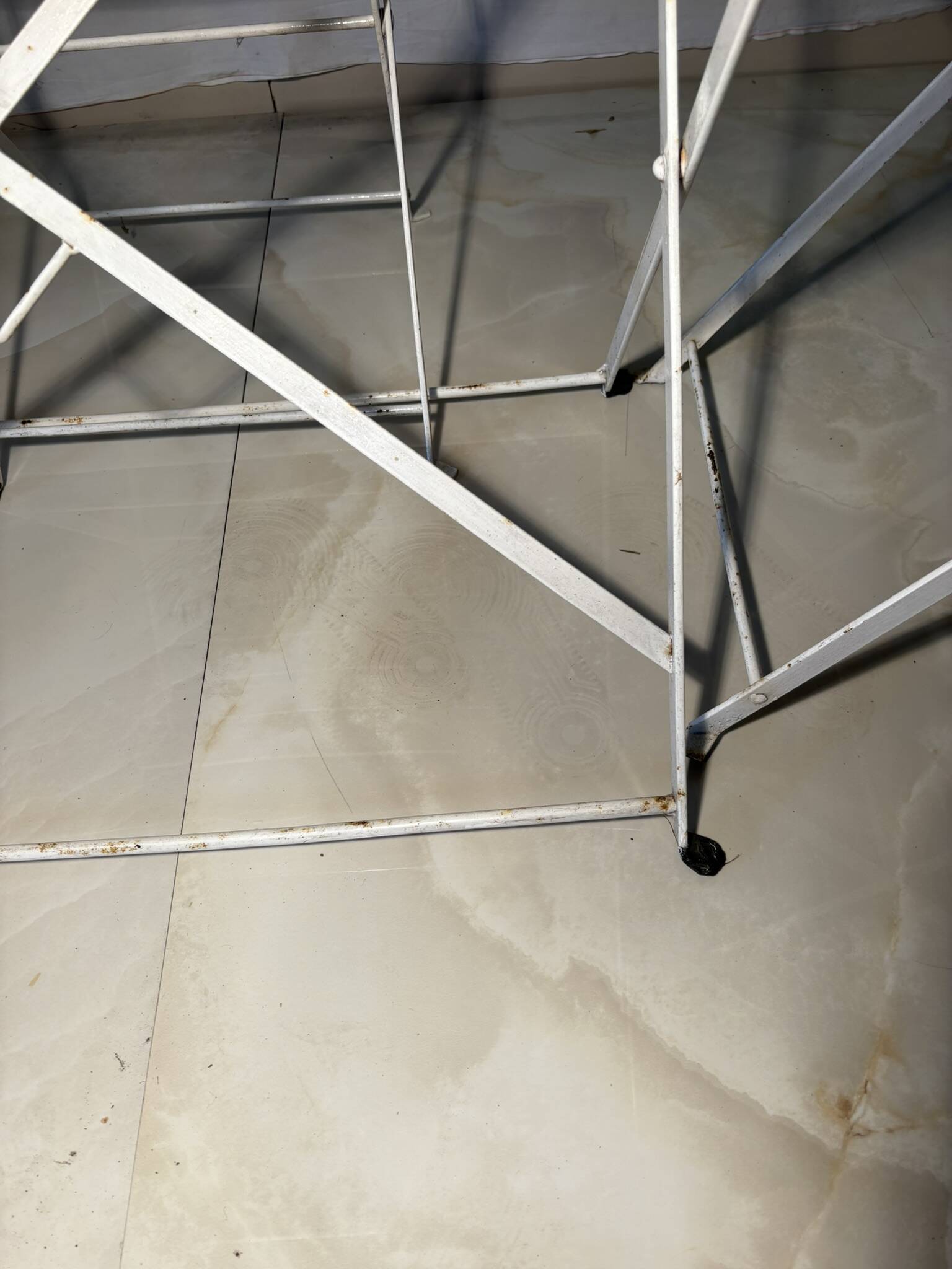 Bistro-style folding garden furniture set – table and 3 chairs