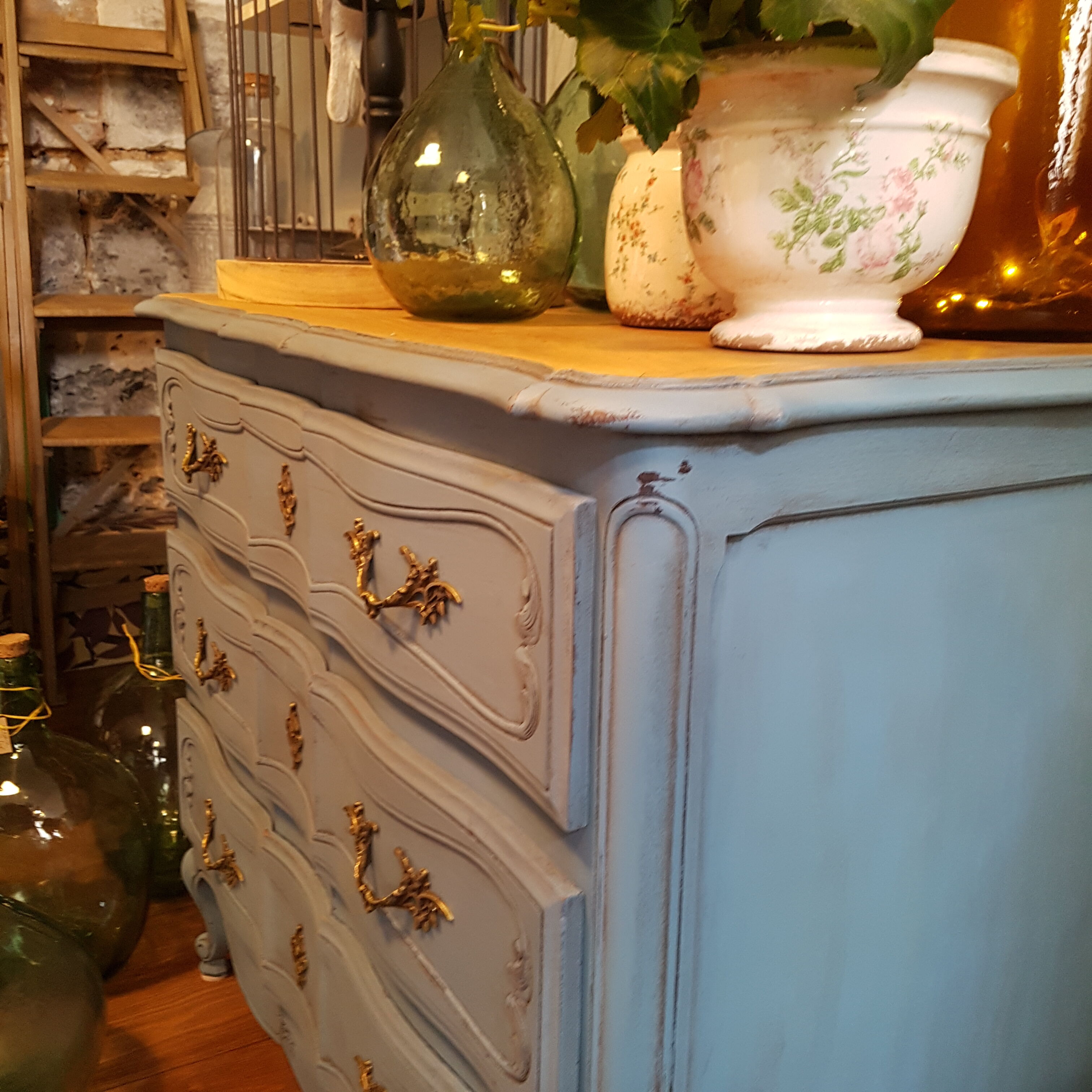 Commode patine bleu vieilli