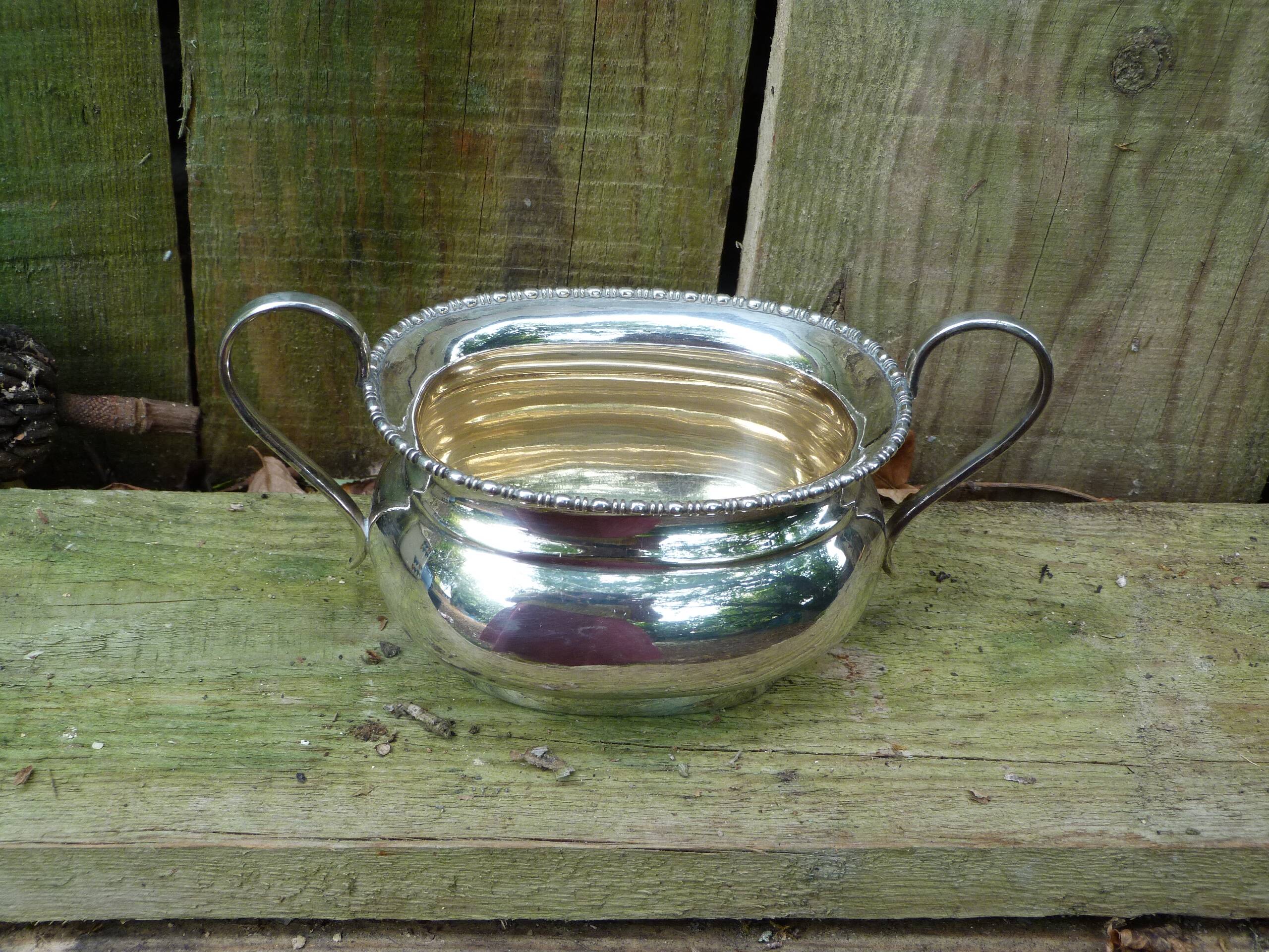 Sugar pot Silverware EPNS Sheffield Silver plated English