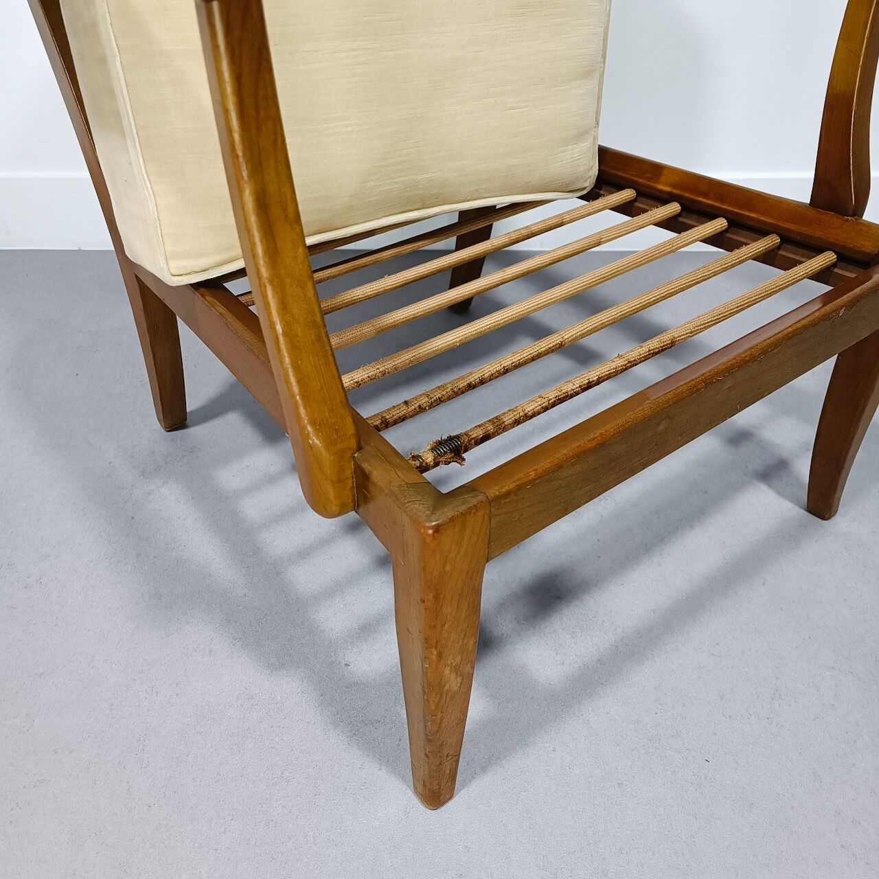 Knoll Antimot chair