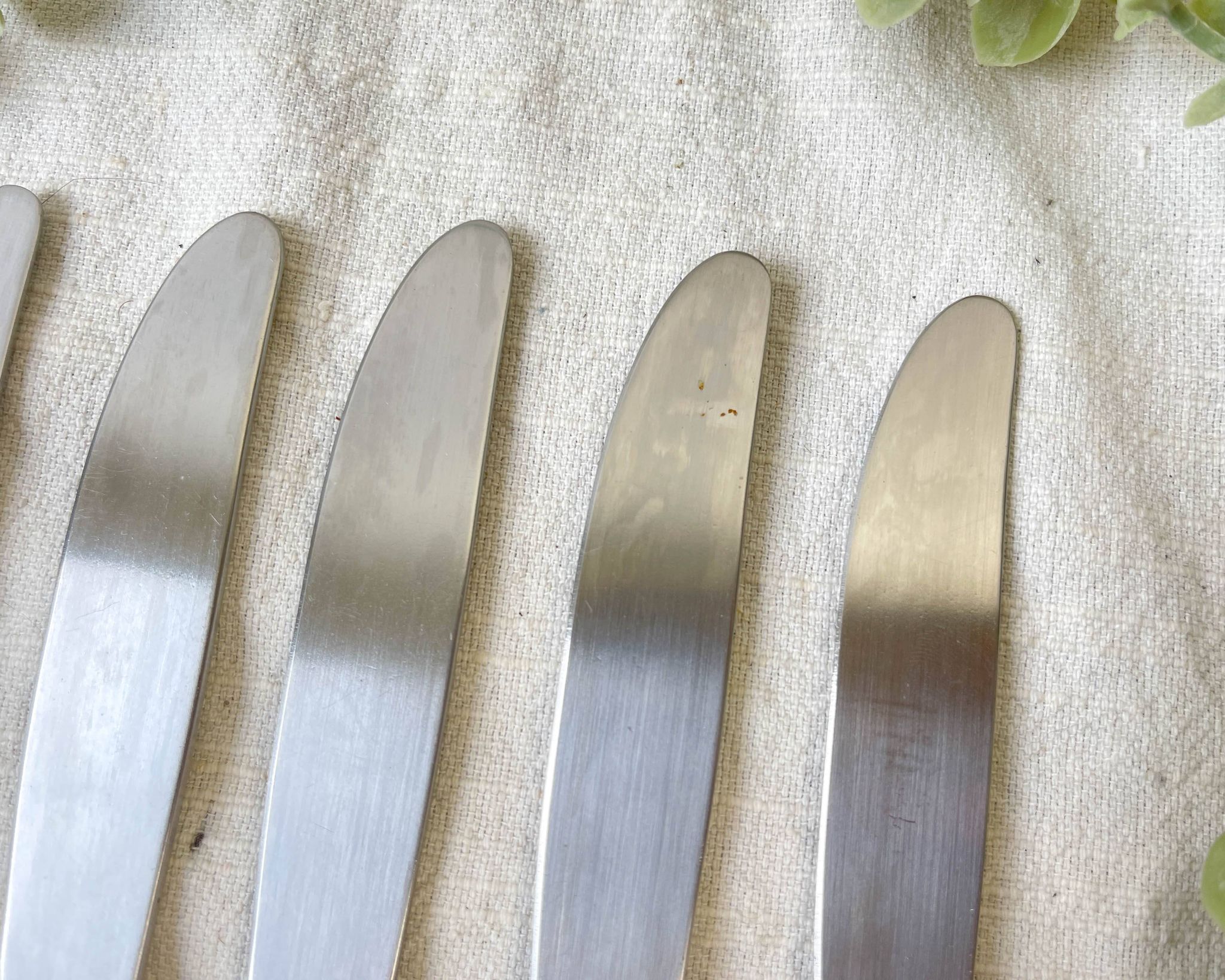 6 Couteaux vintages inox made in France