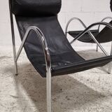 Pair of "Omega" armchairs, chrome-plated metal and leather, Habitat vintage 1980