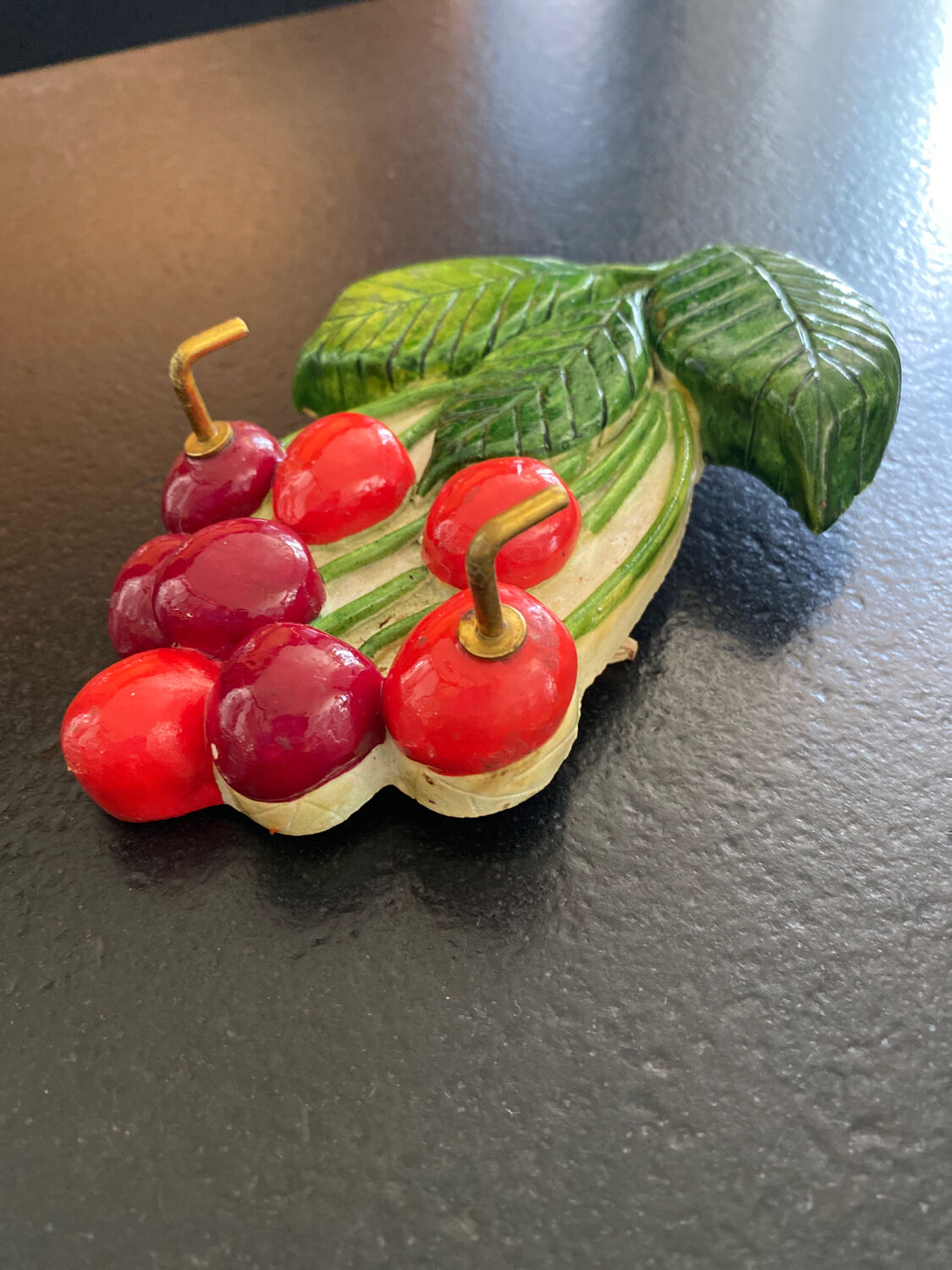 Vallauris tea towel hanger