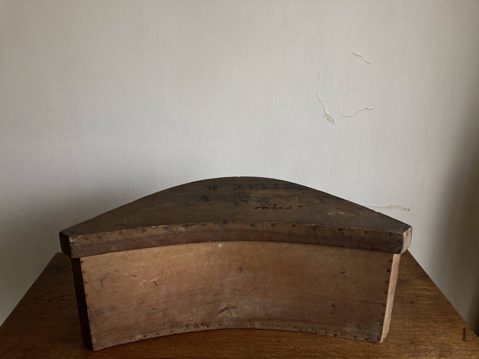 Neo-classical Empire box 1860 in curved wood shape XXL