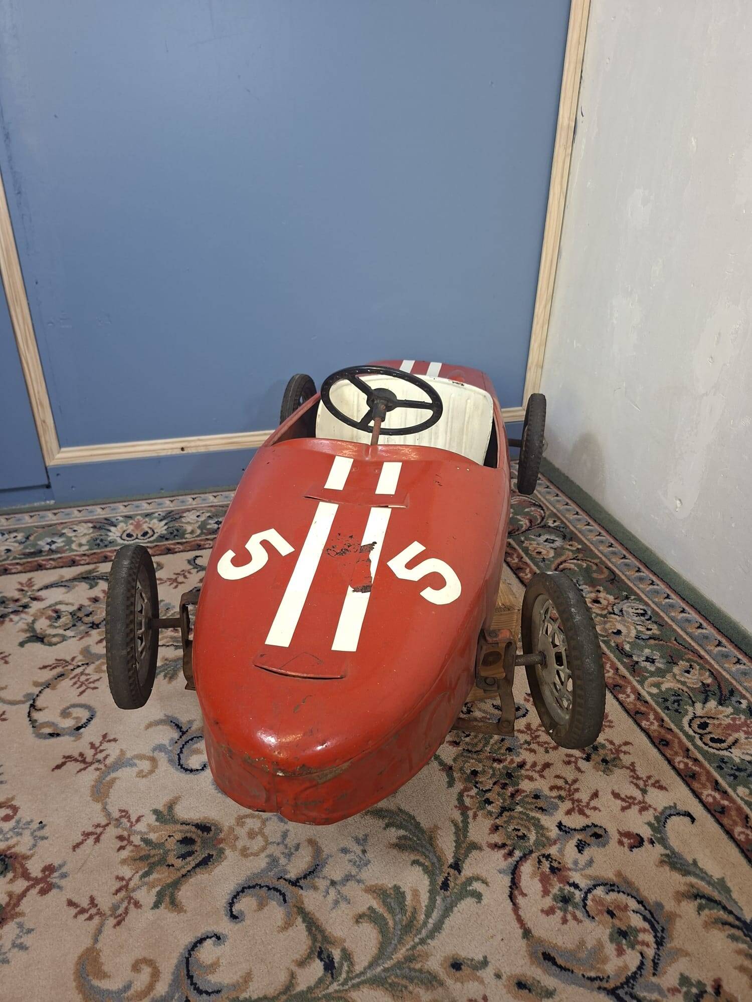 Pedal car