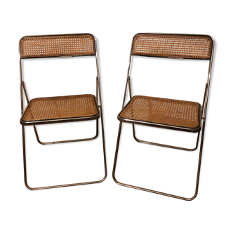 Can folding chairs