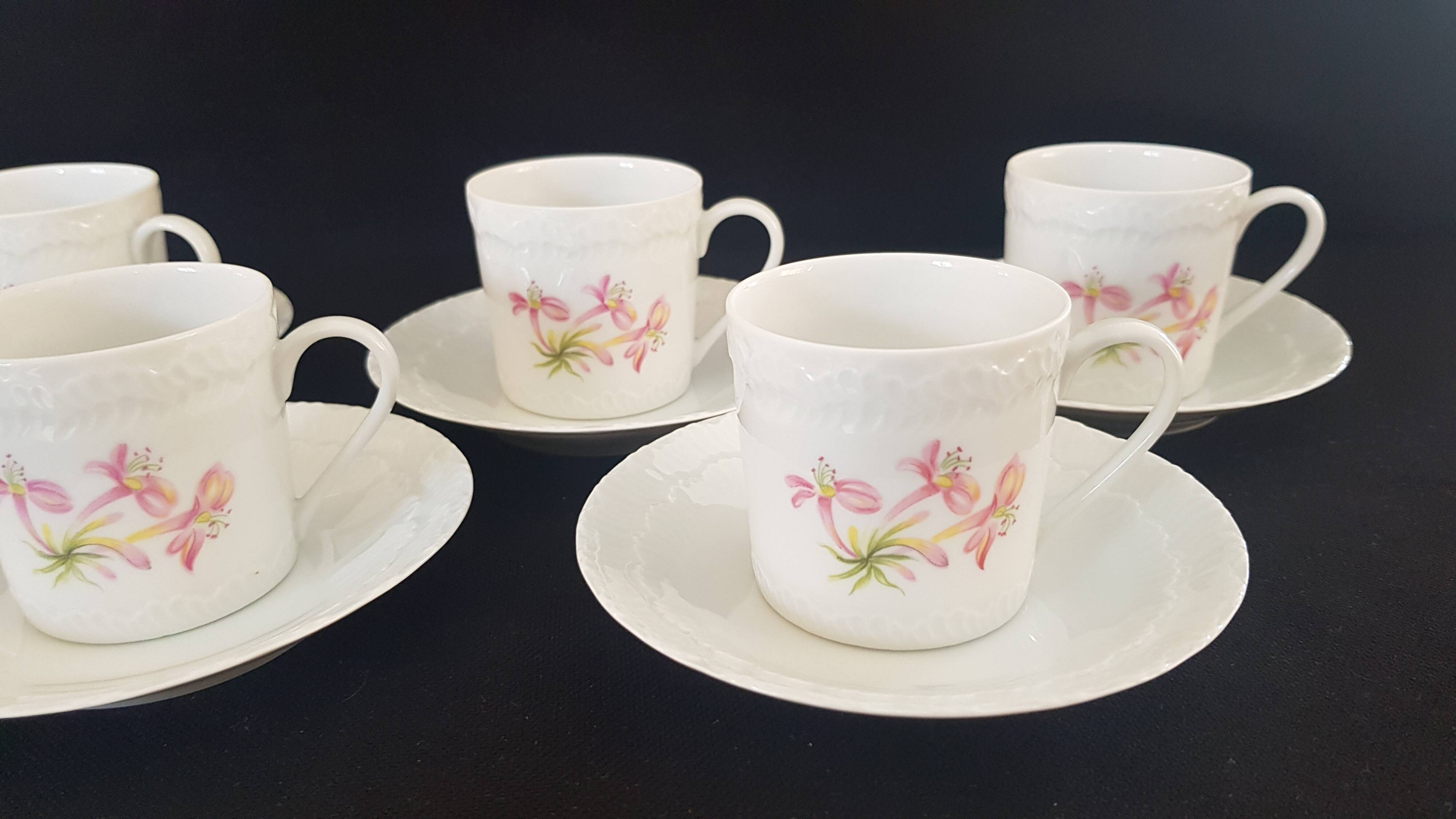Set of five coffee cups and saucers, Limoges, Goumot Labesse