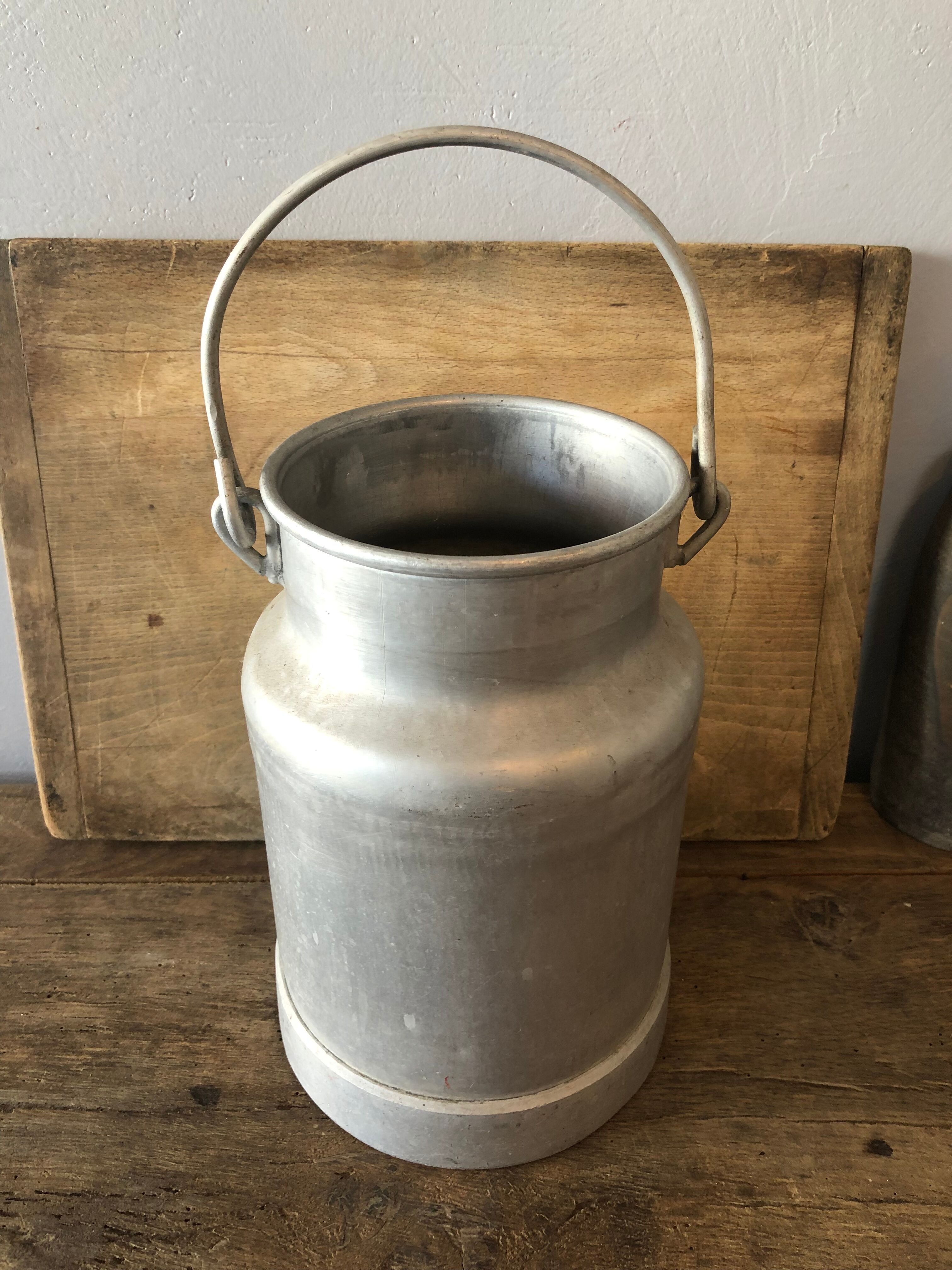 Zinc milk pot