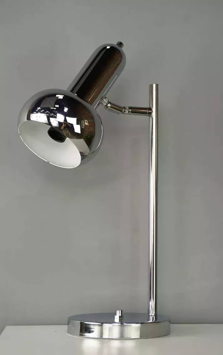 Articulated lamp in chrome metal from the 60s