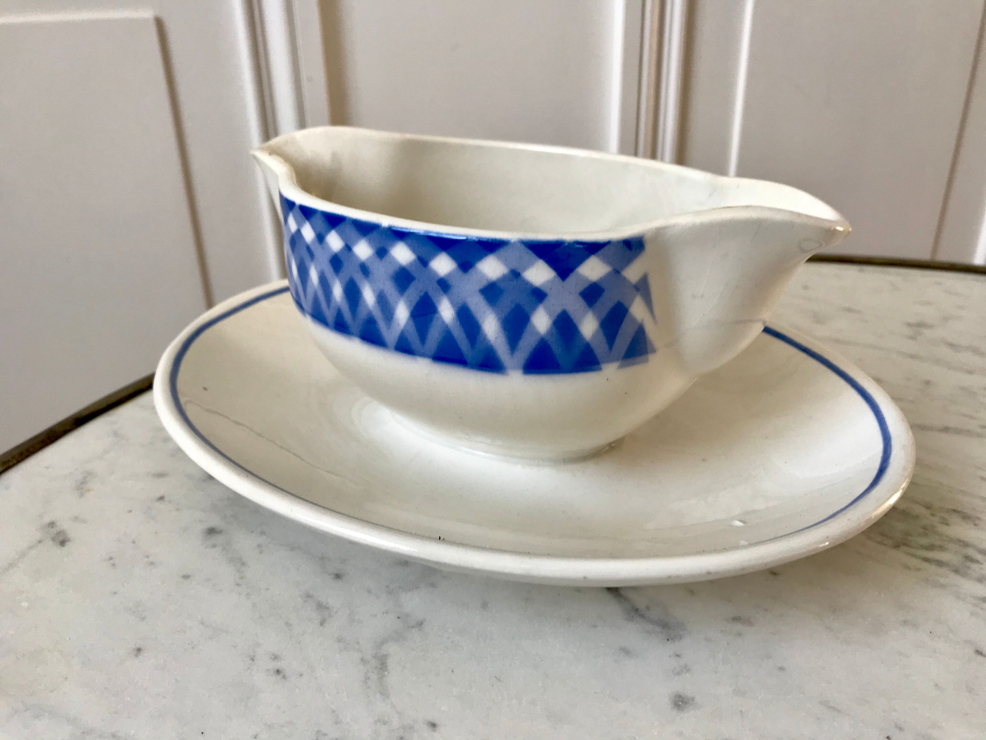 Saucière Digoin Sarreguemines blue 30s