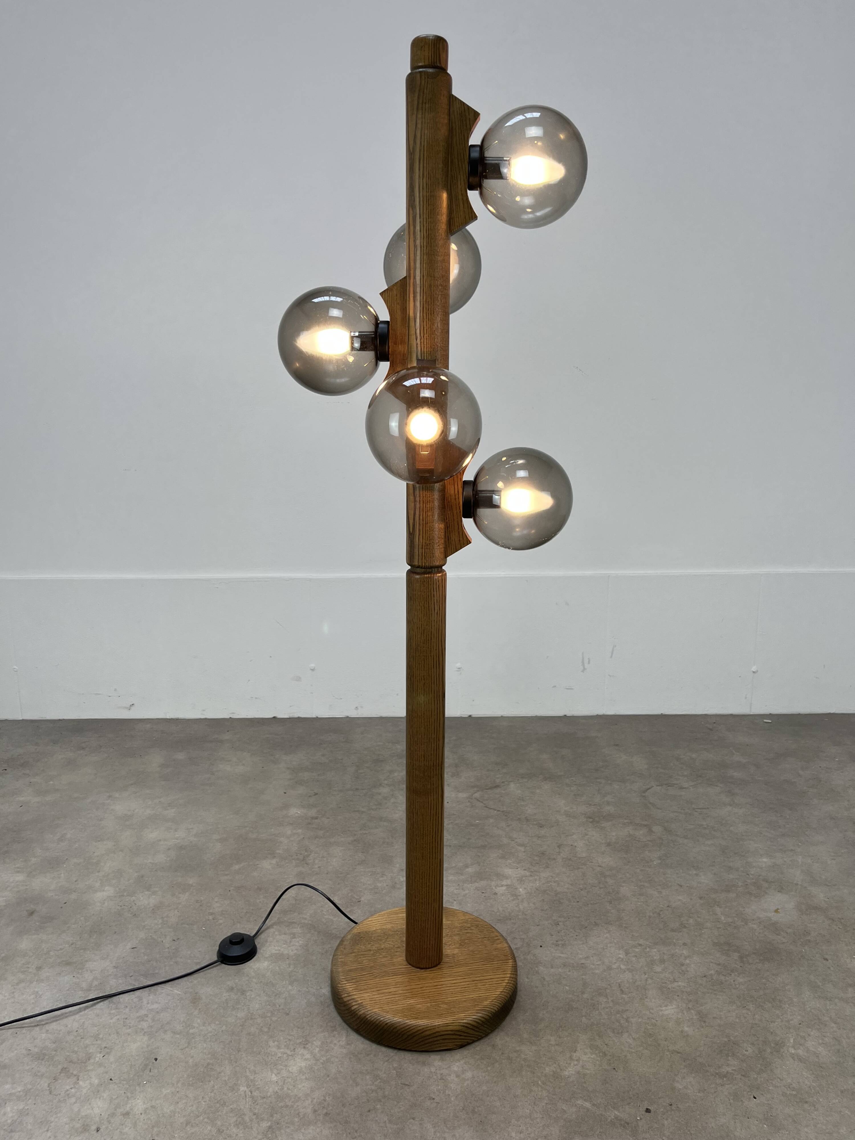 Temde Leuchten brutalist floor lamp, wood, 1970s