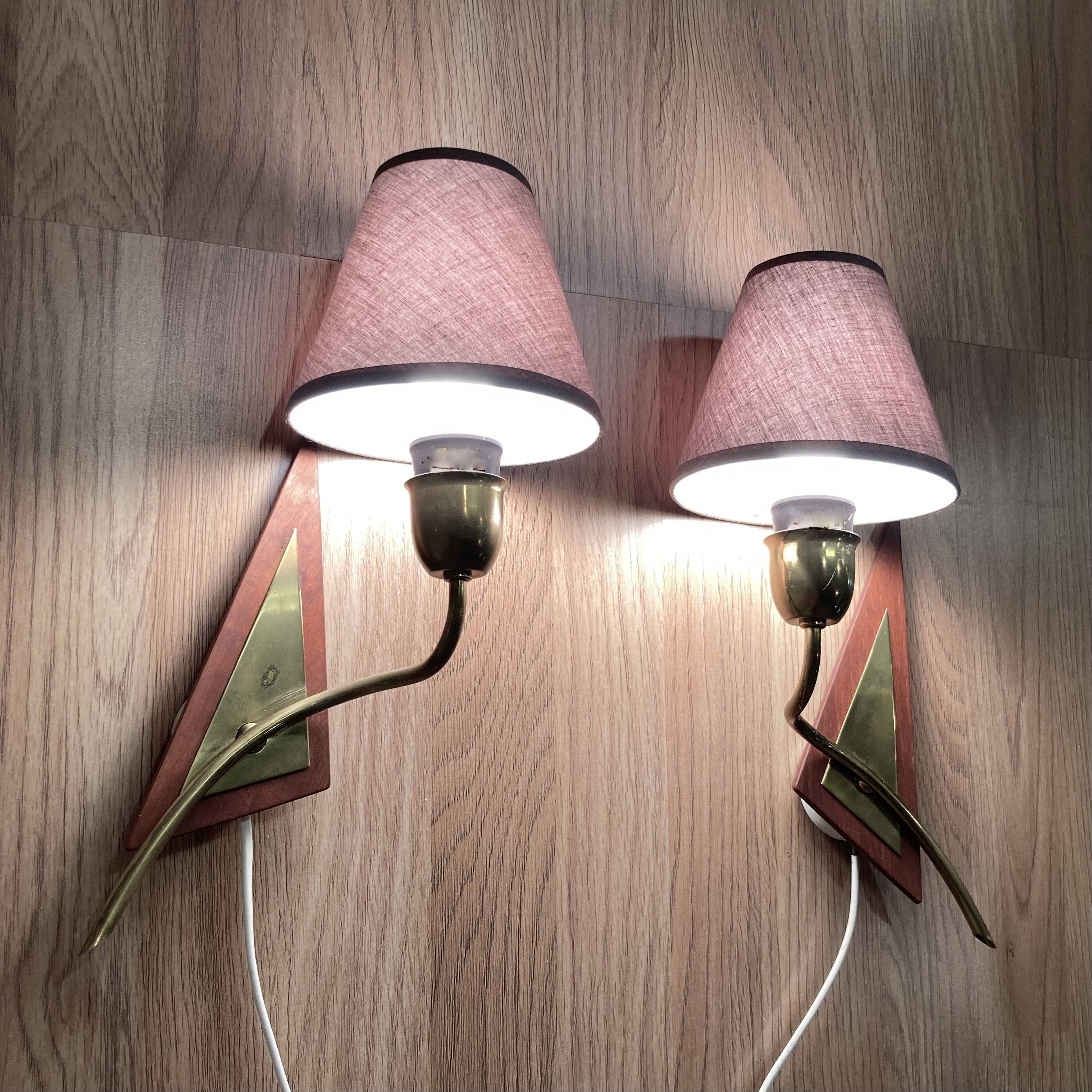 PAIR OF SCANDINAVIAN DESIGN WALL LIGHTS 1950.