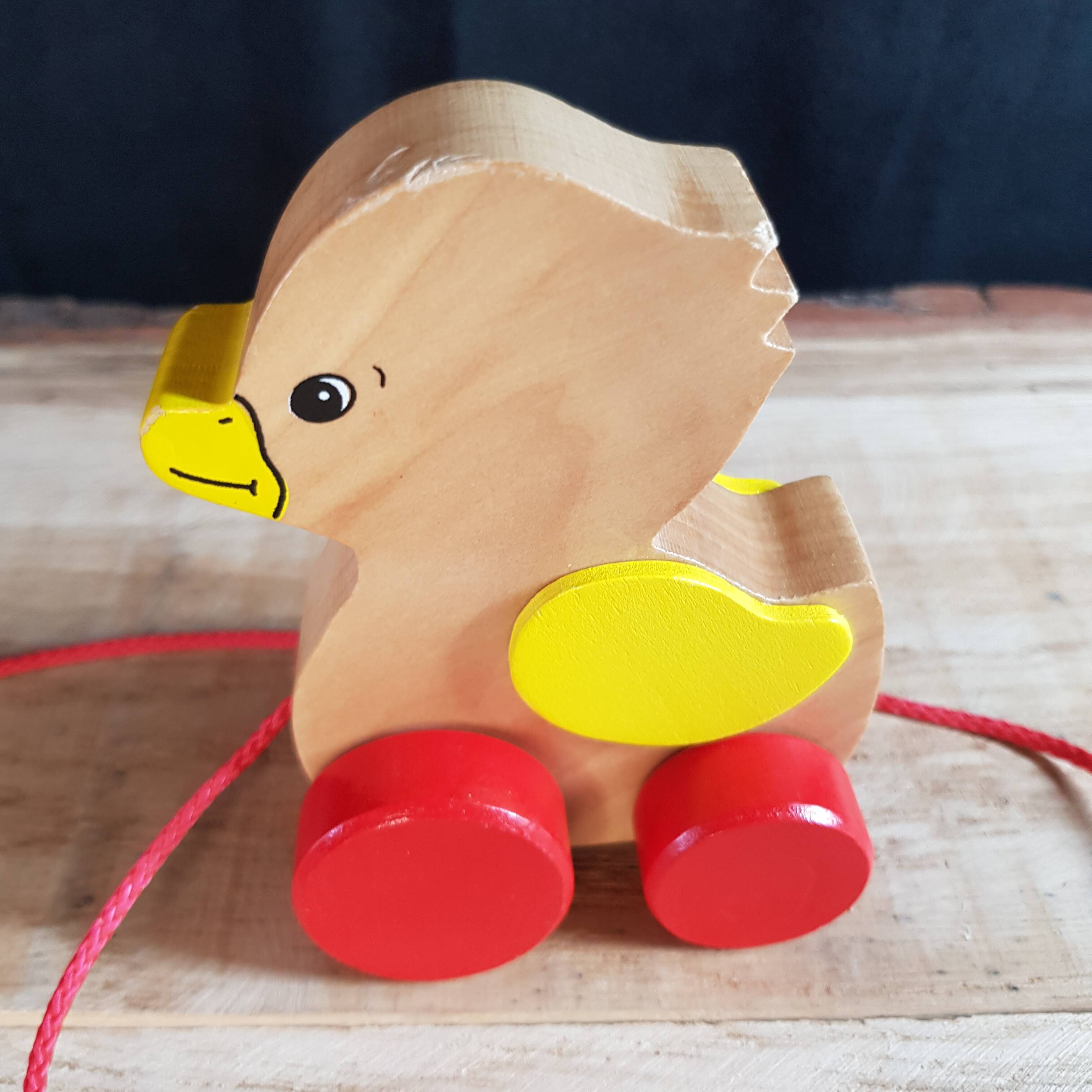 Wooden duck to pull