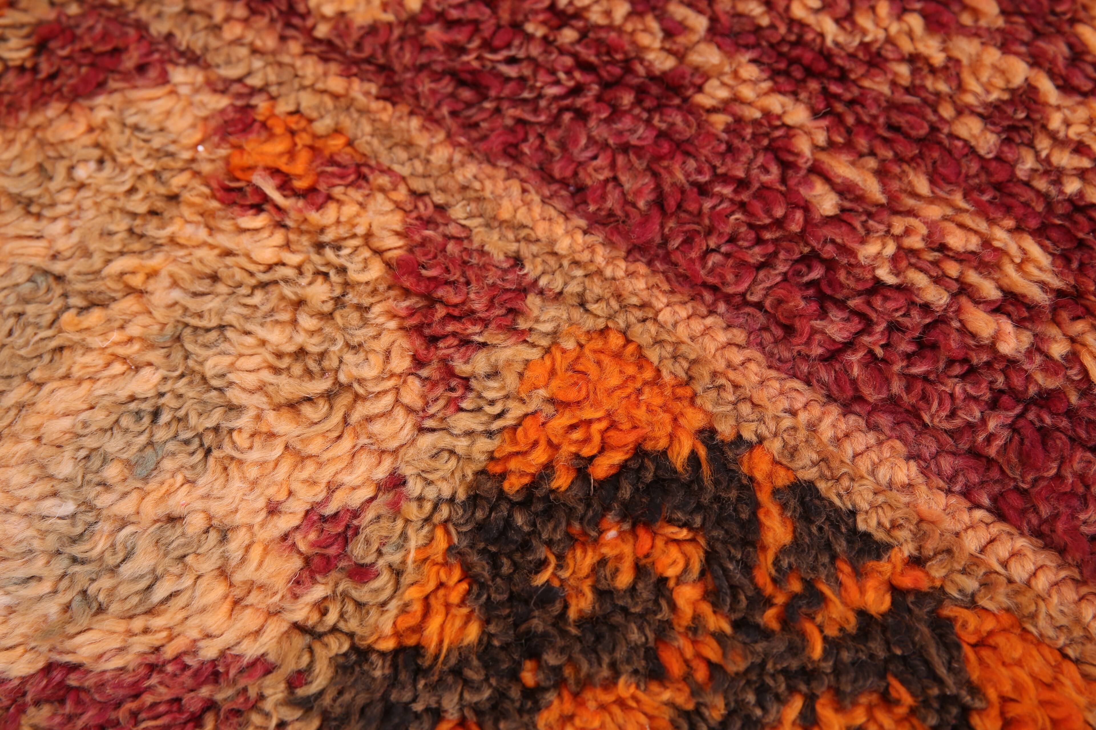 Vintage Moroccan Rug 210 x 286 cm - Antique Berber Rug - Wool Moroccan Rug