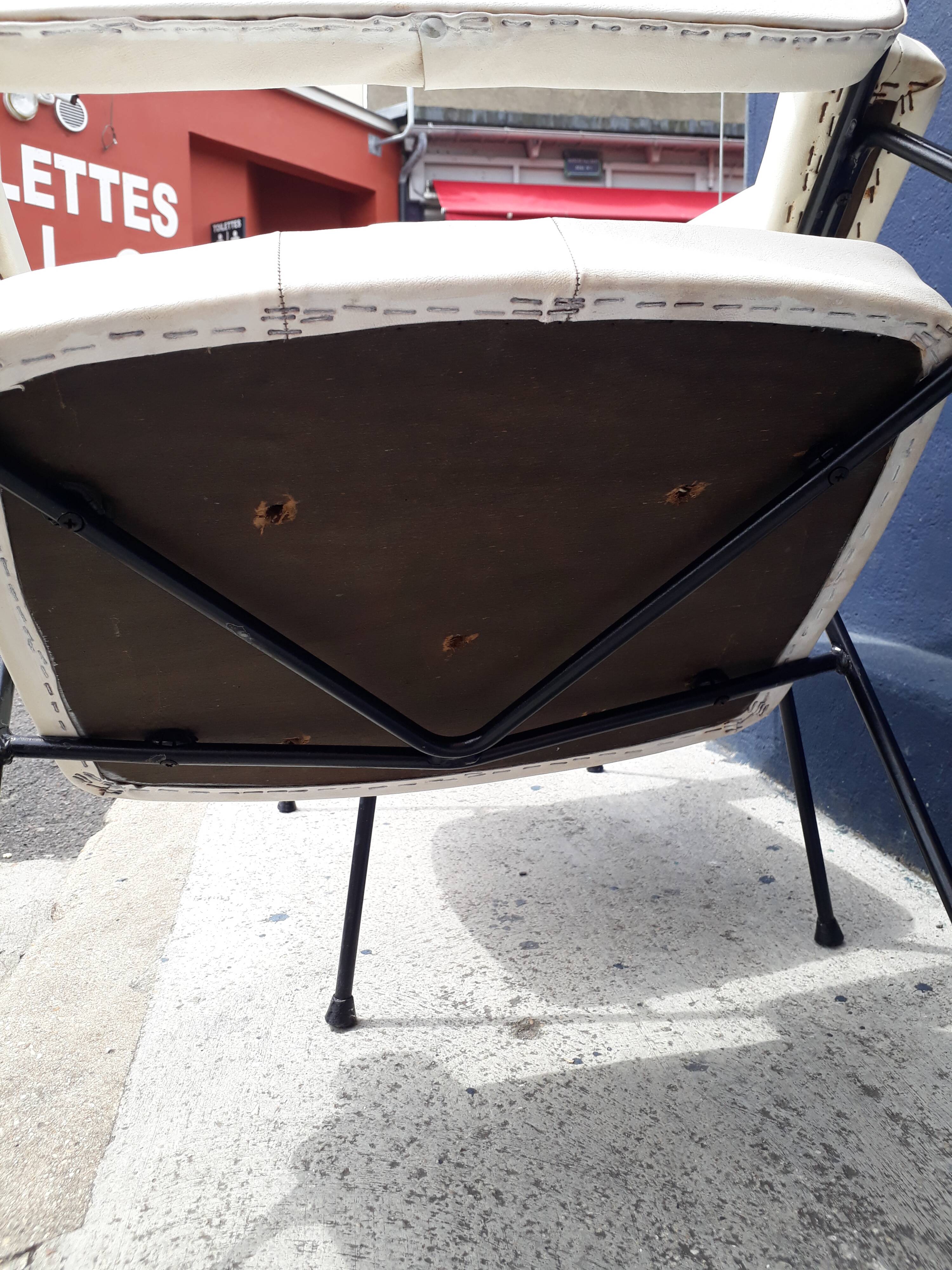 Pair of armchairs CM 197 by Pierre Paulin edited by Thonet in 1950