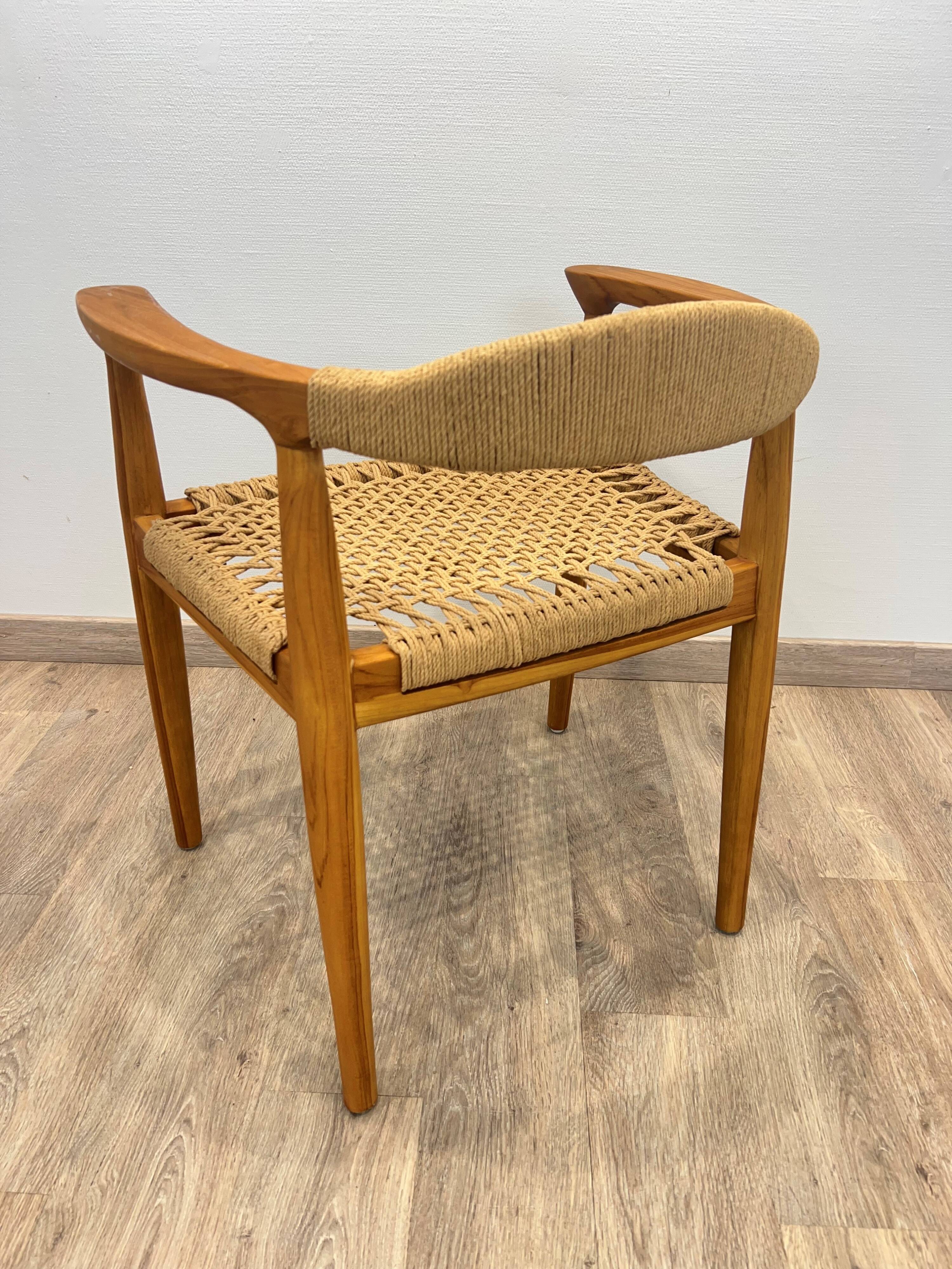 Paire de fauteuils scandinave en teck tressé