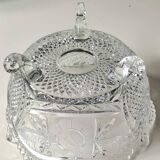 Large Bonbonniere/Drageoir in Bohemian crystal. Frosted floral motifs, diamond tip. Boho chic