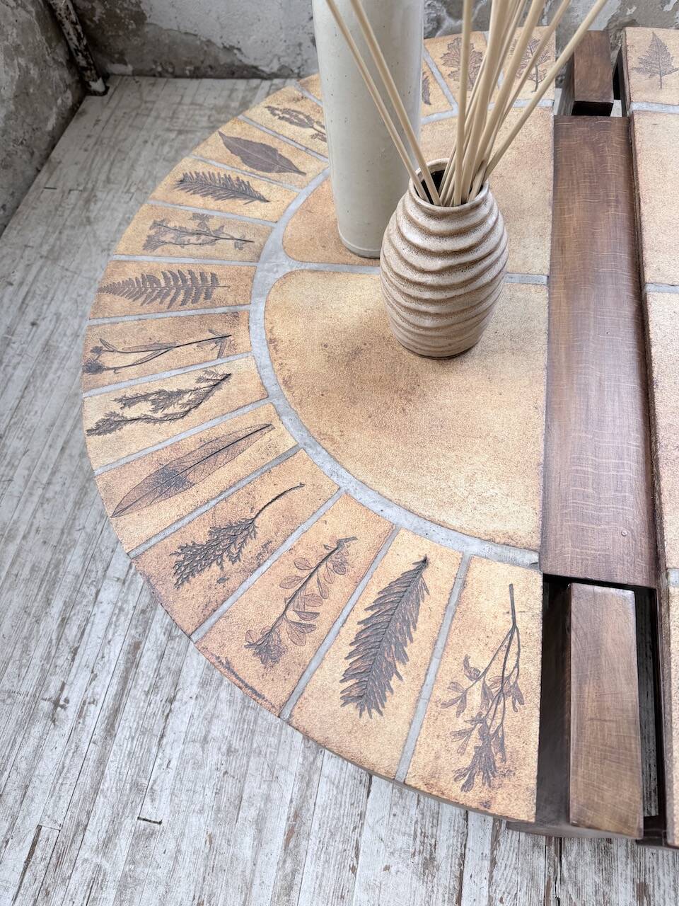 Table basse Roger Capron « grain de café »