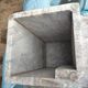 Sculptural coffee table in grey and pink marble – Vintage 1970s/1980s