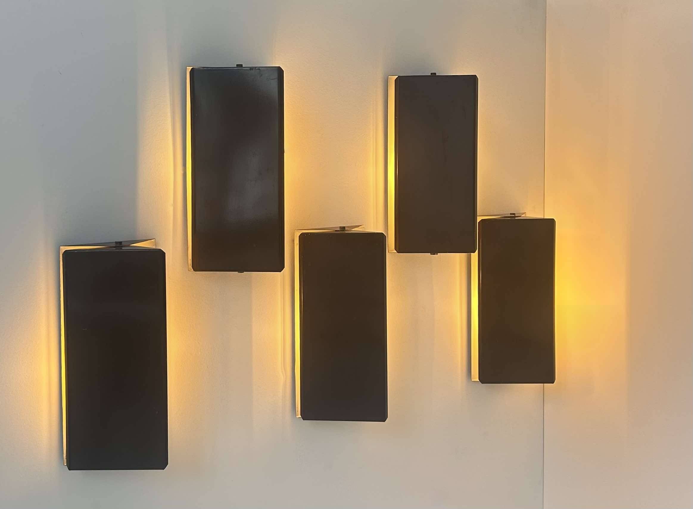 Set of 5 vintage shuttered wall lights, brown, France 1970