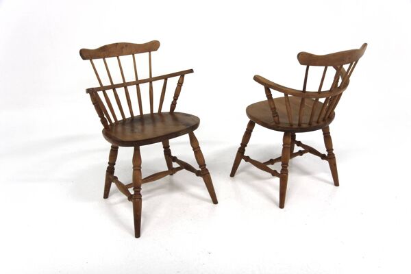 Set de 2 chaises scandinave en bouleau ''Pinnstolar'', Nesto, Nässjö, Suède, 1960