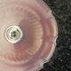 Baladeuse vintage en verre moulé rose