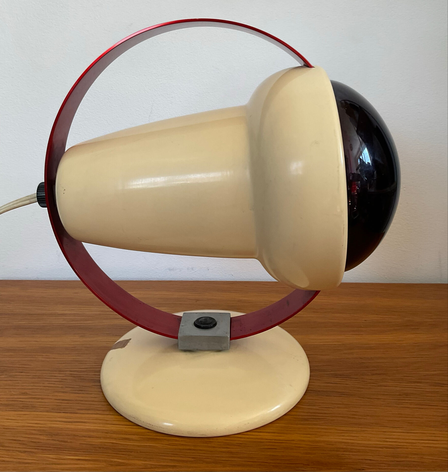 Lampe Infraphil Philips design Charlotte Perriand des années 60-70