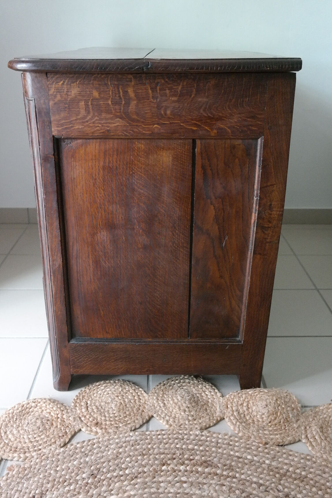 Commode arbalète campagnarde en chêne xxème