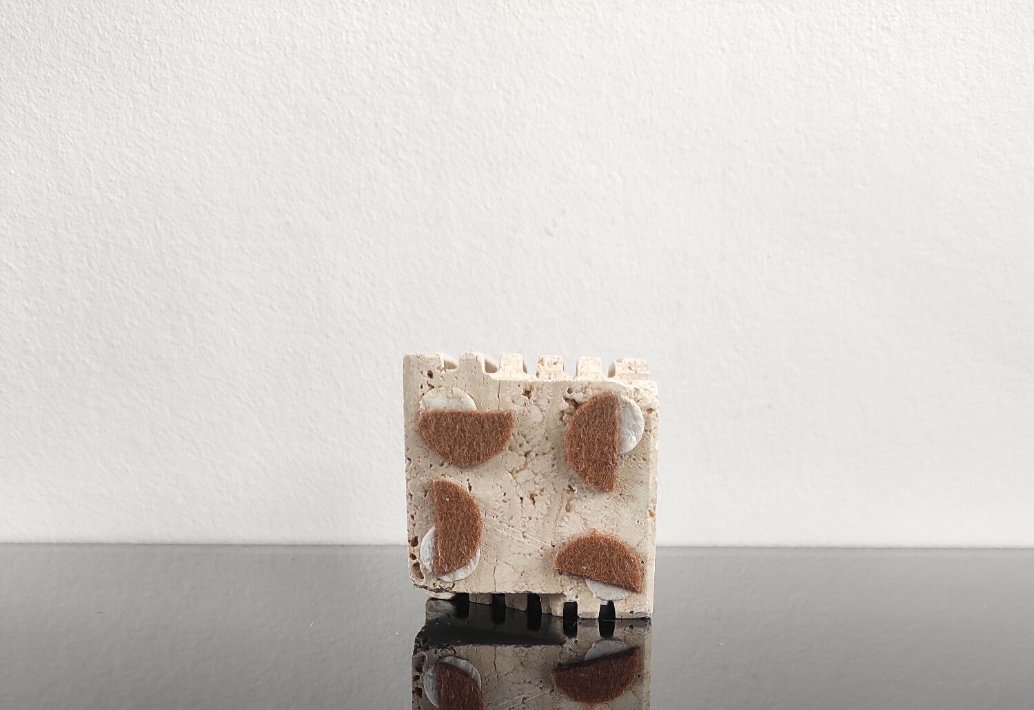 Table lighter / Candle holder in Travertine Cerri Nestore Vintage 70s